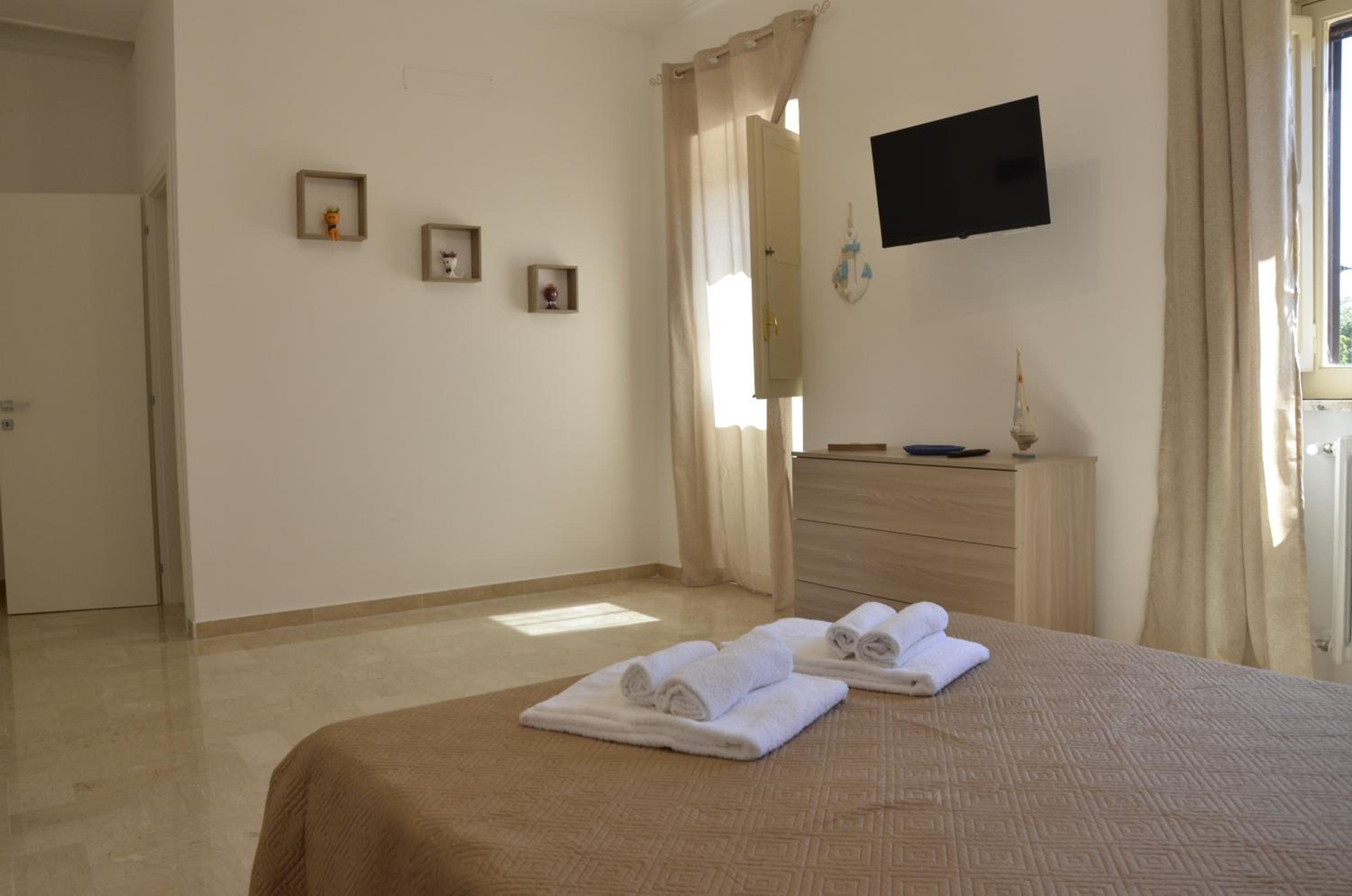 Double Room with Private Bathroom photo 3