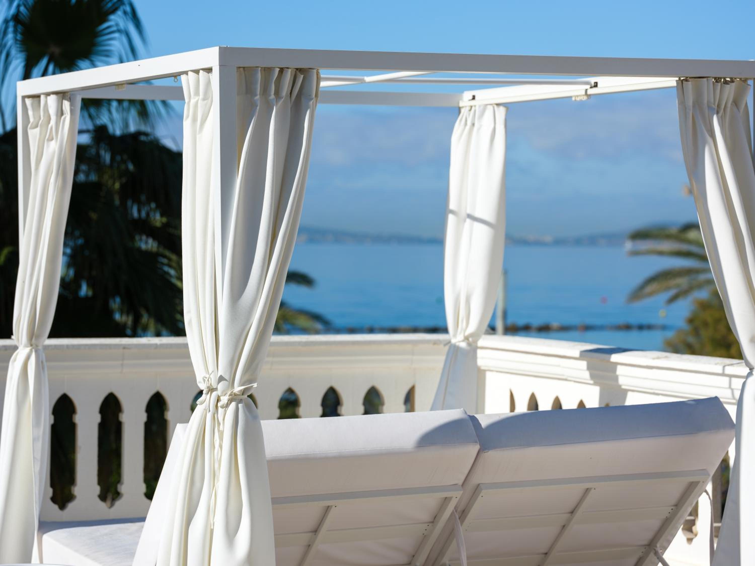 Twin Room with Panoramic Terrace and Sea View thumbnail 5