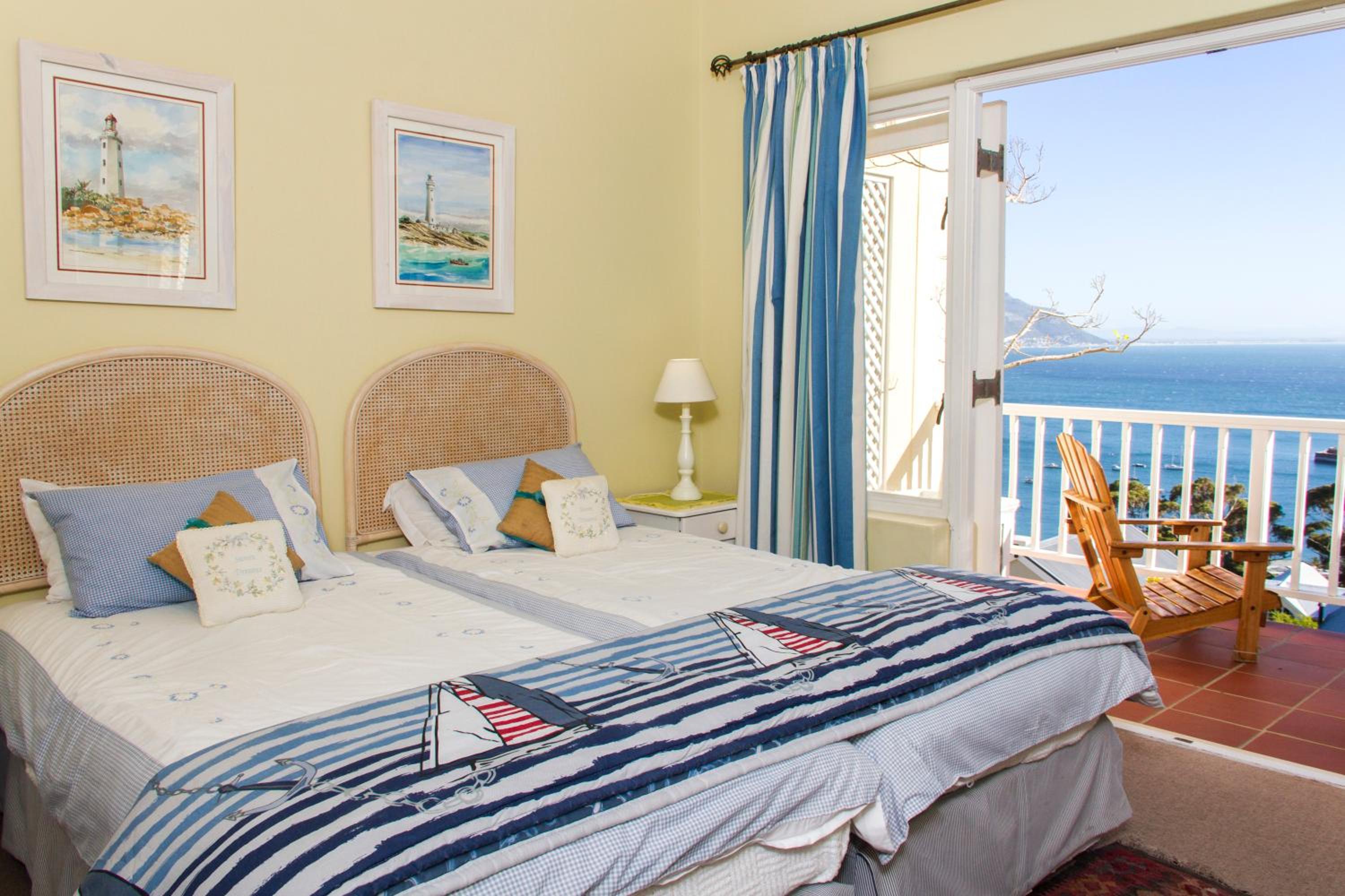 Deluxe Twin Room photo 1