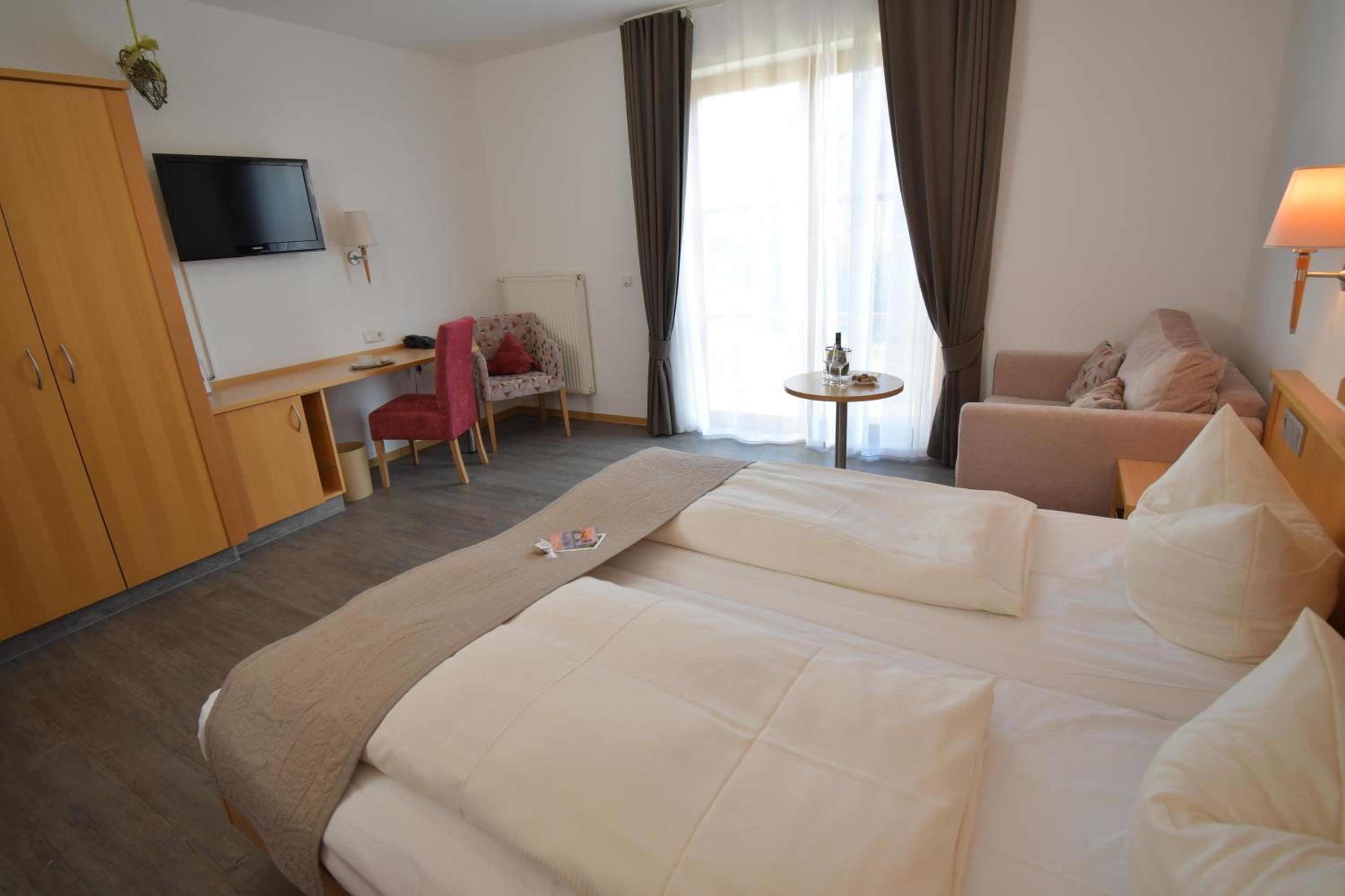 Comfort Double Room with Terrace - Photo 2