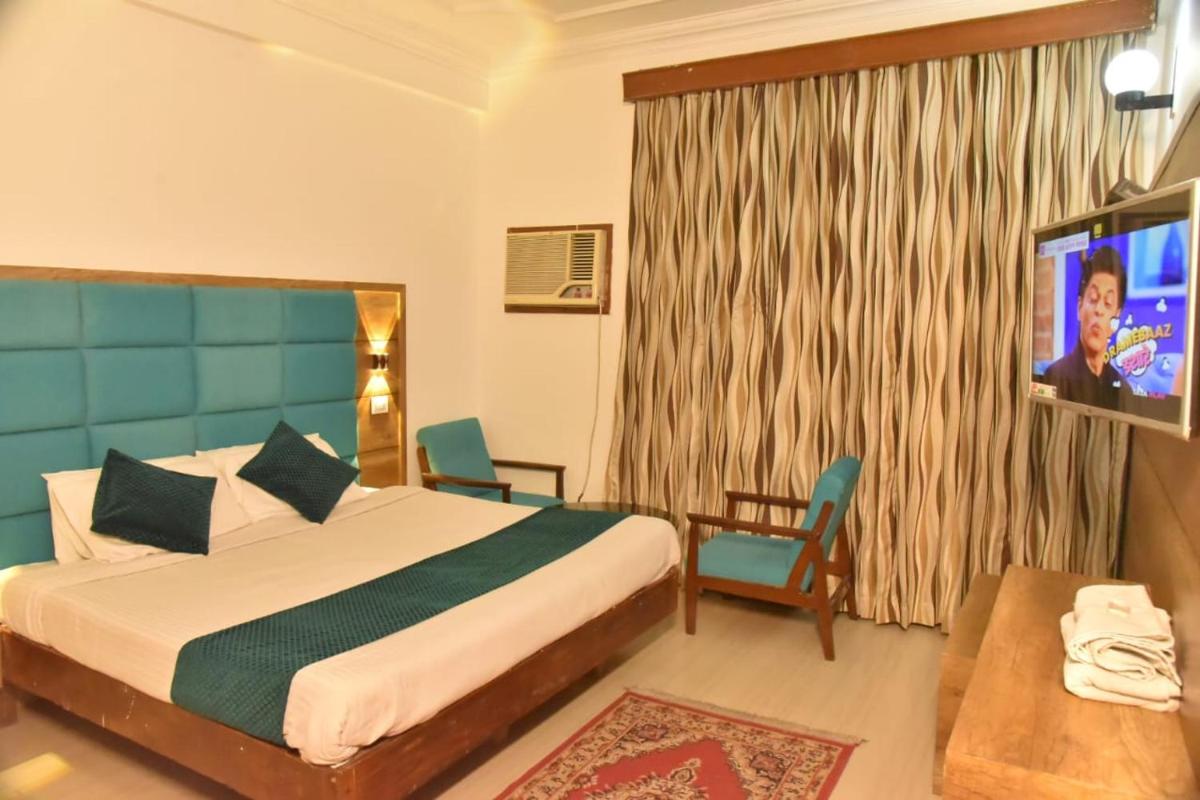 Deluxe Room - Photo 2