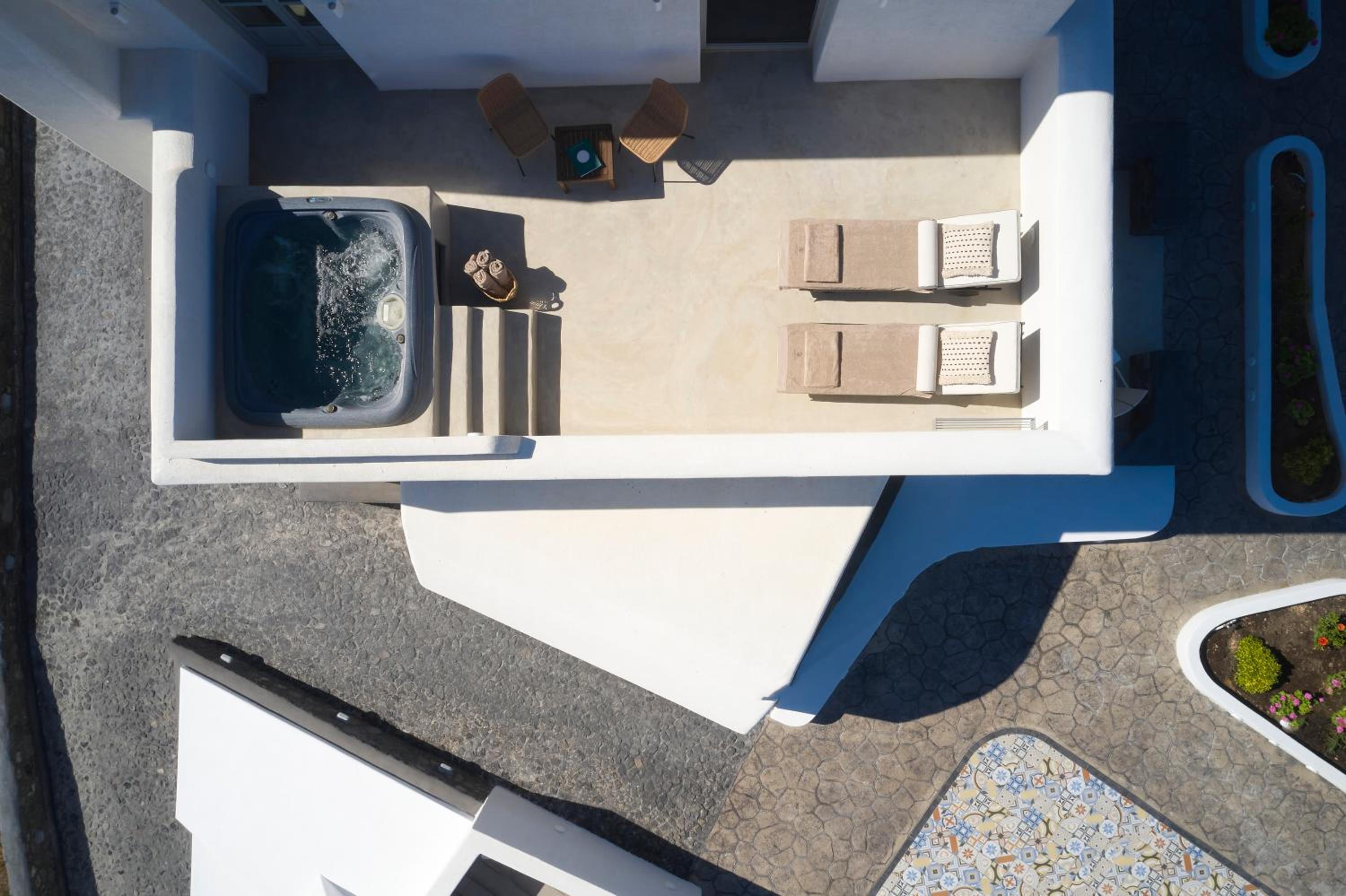Superior Suite with Sea View and Outdoor Hot tub - Photo 7