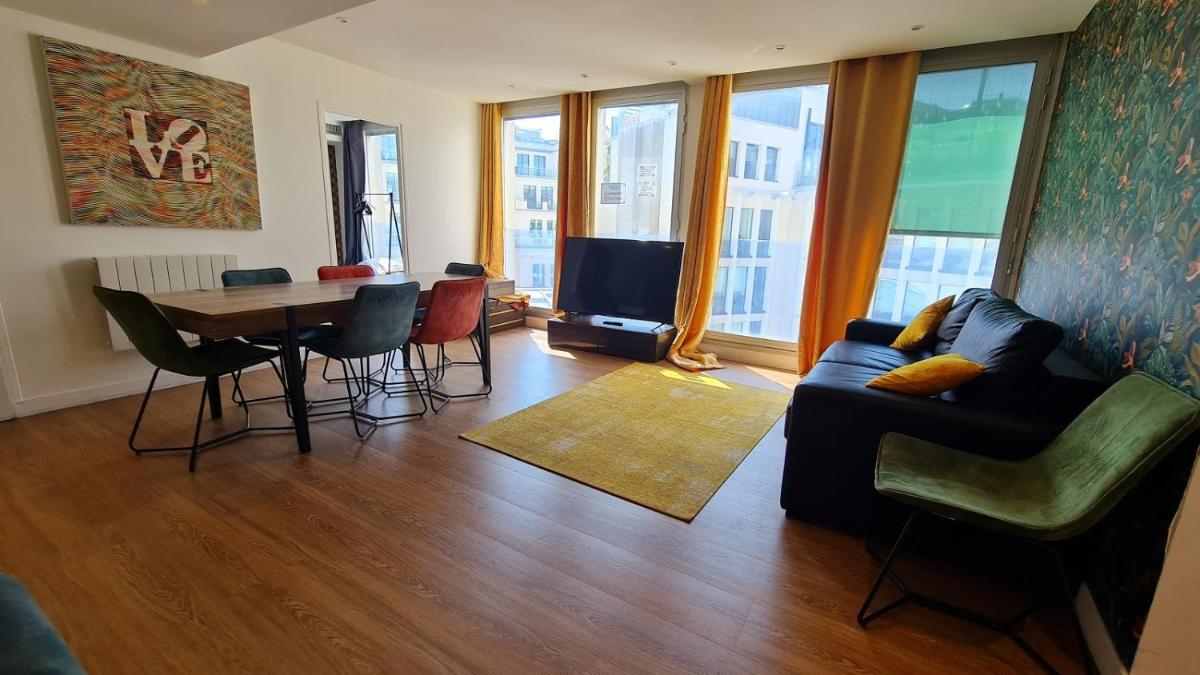 Apartment photo 1