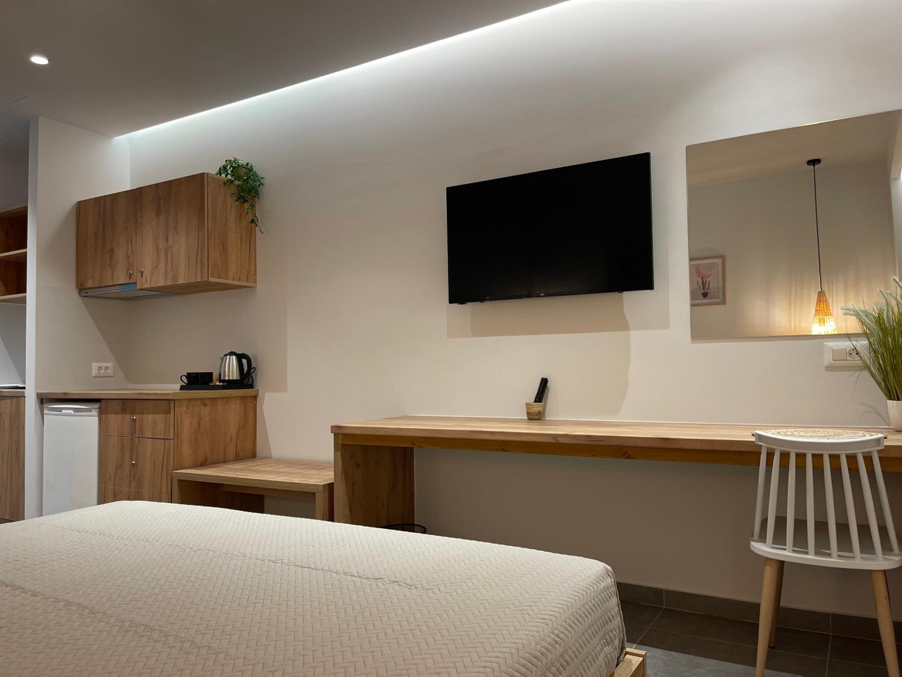 Deluxe Triple Room with Sea View photo 2
