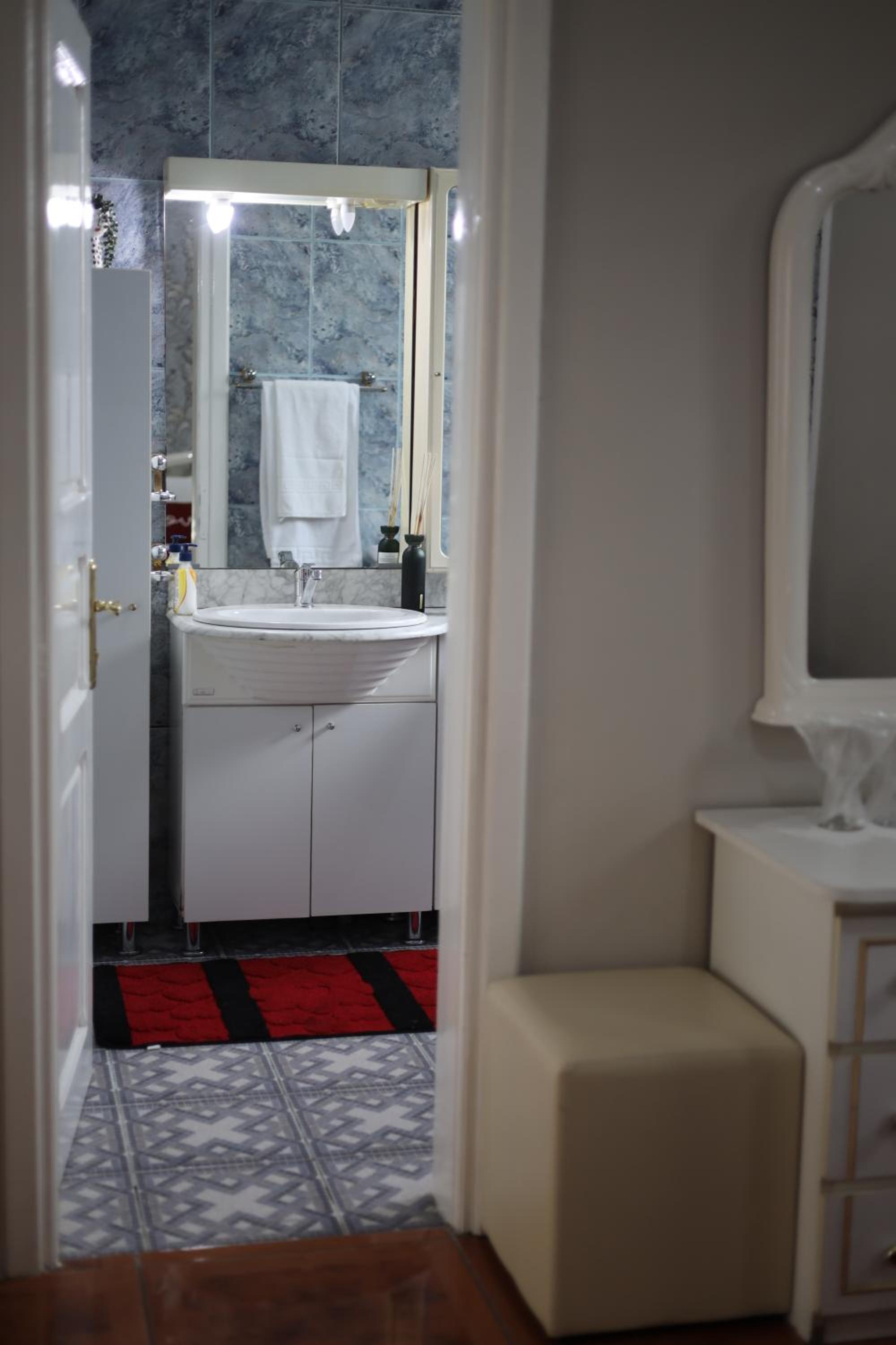 Double Room - Photo 35