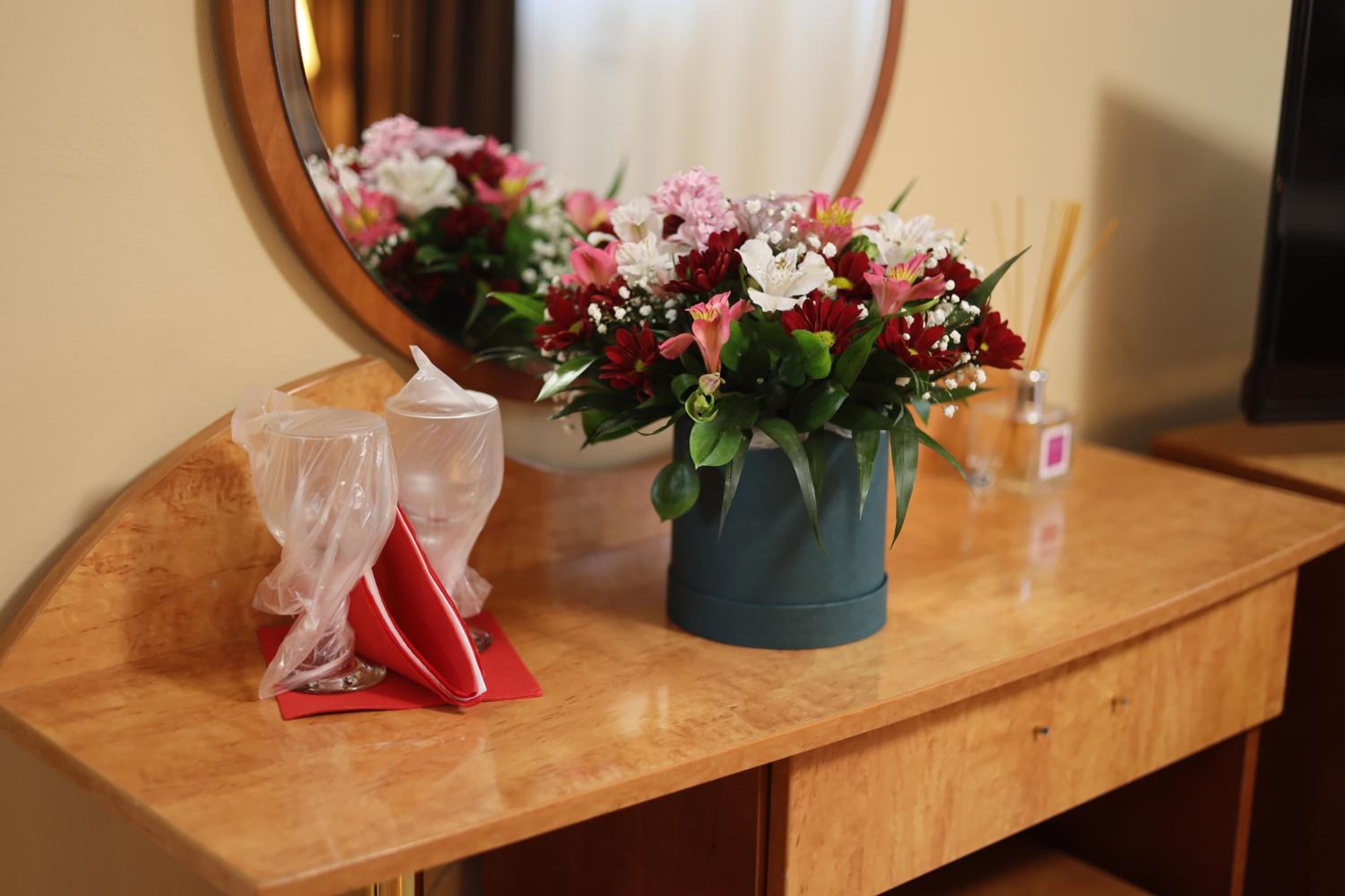 Double Room - Photo 17