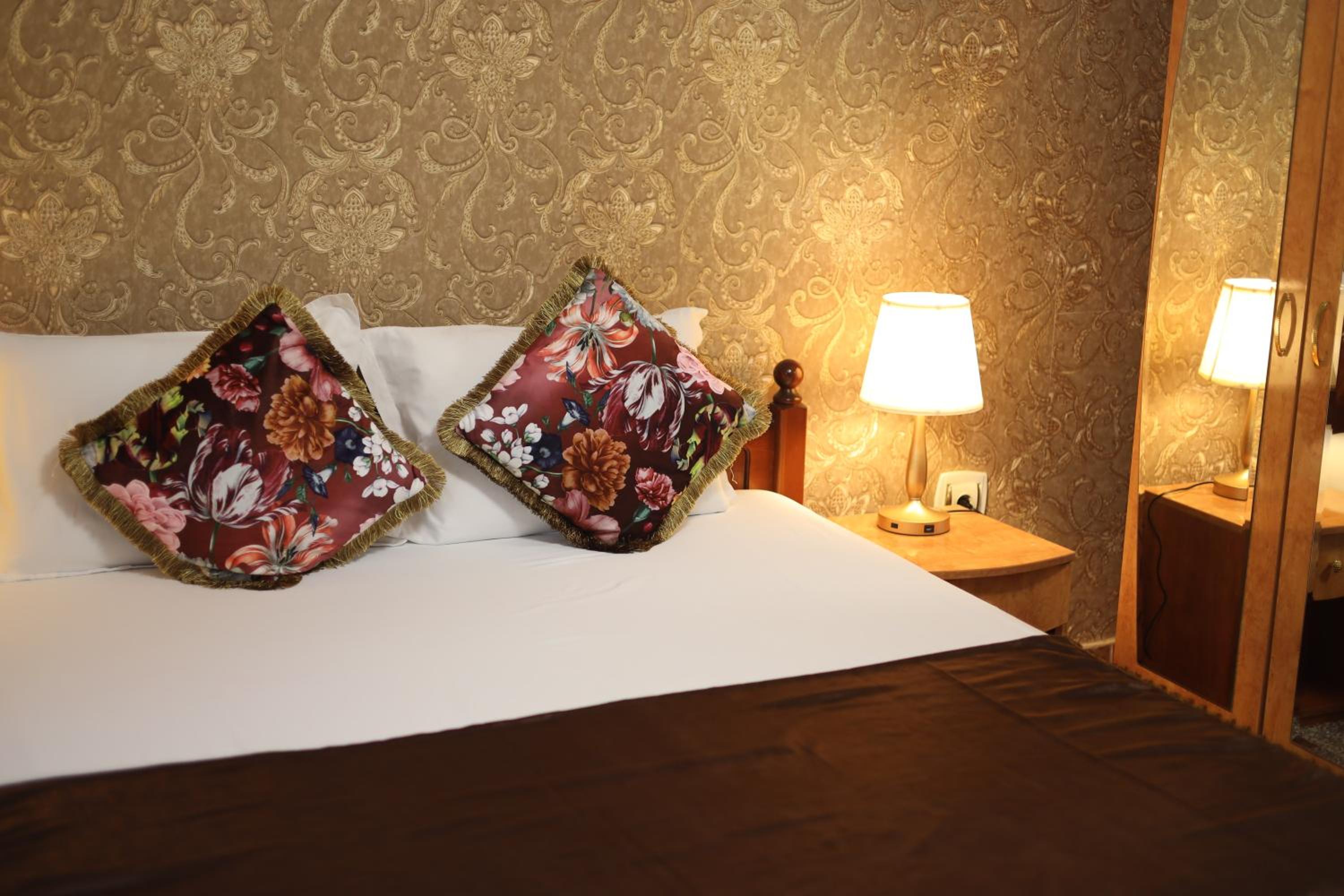 Double Room - Photo 20