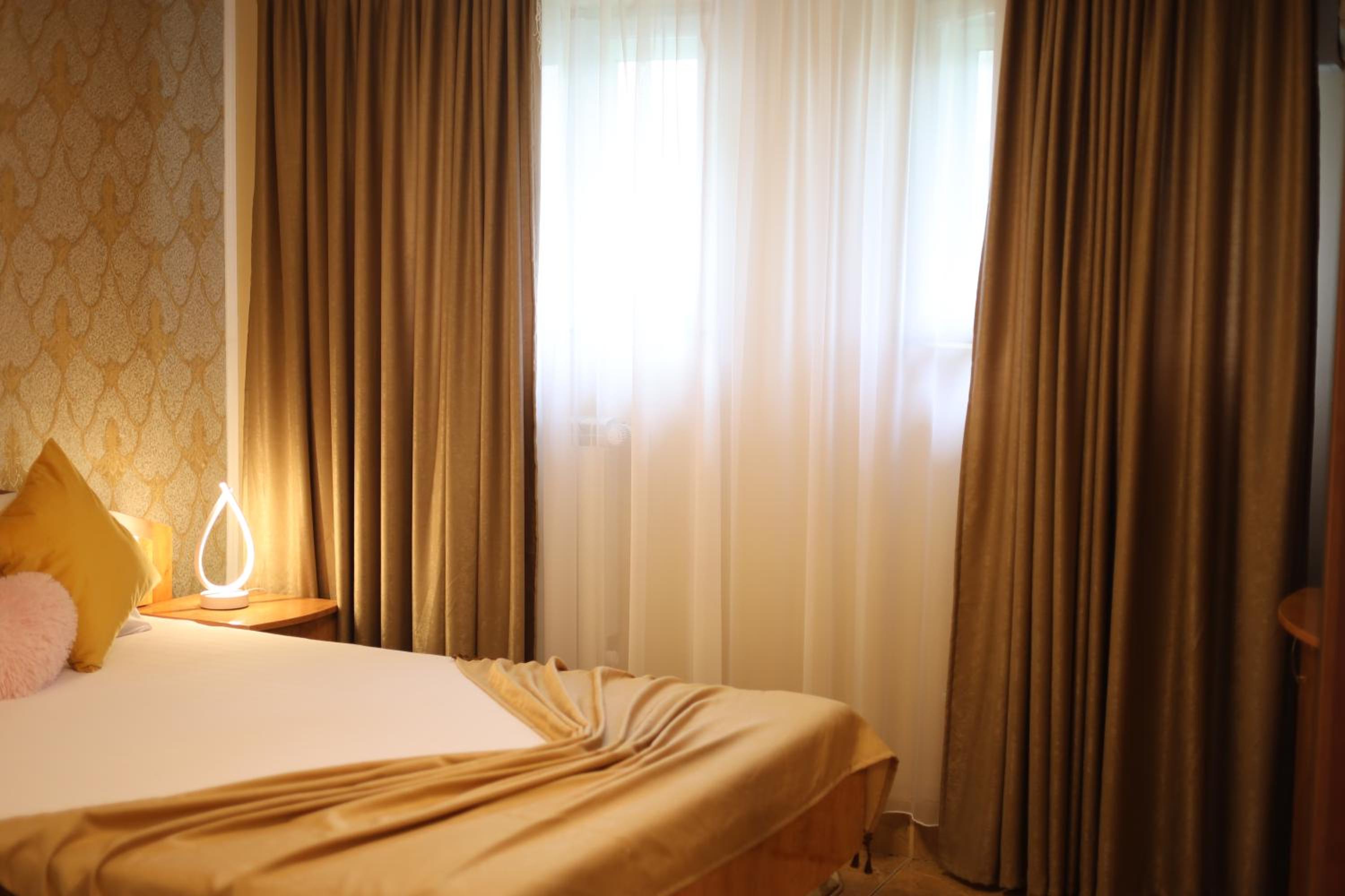 Double Room - Photo 23