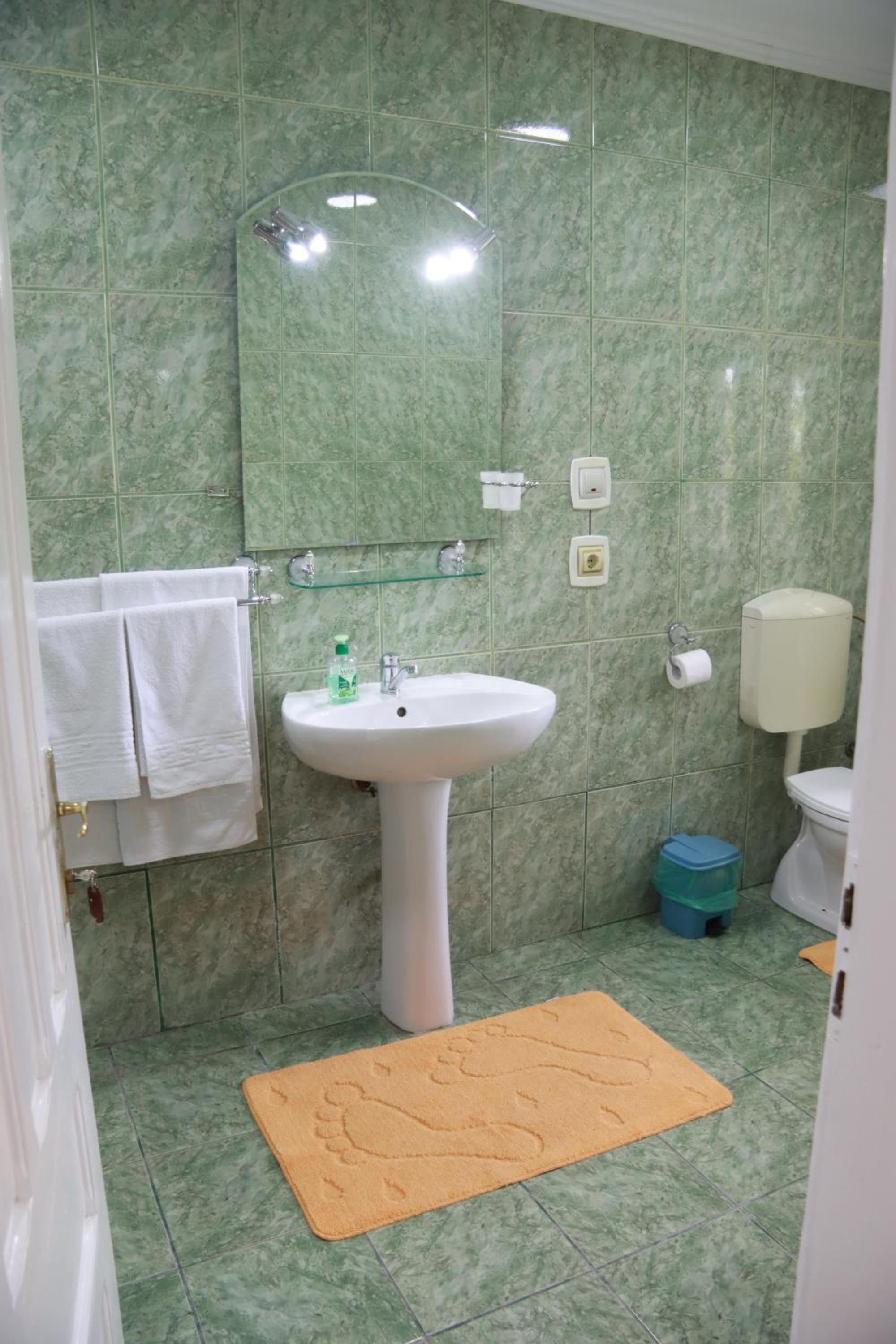 Double Room - Photo 97