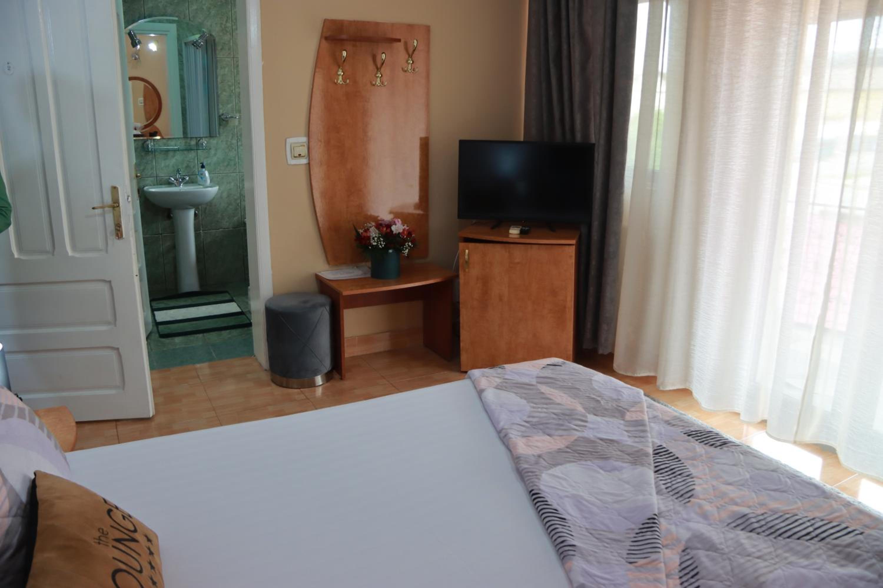 Double Room - Photo 76