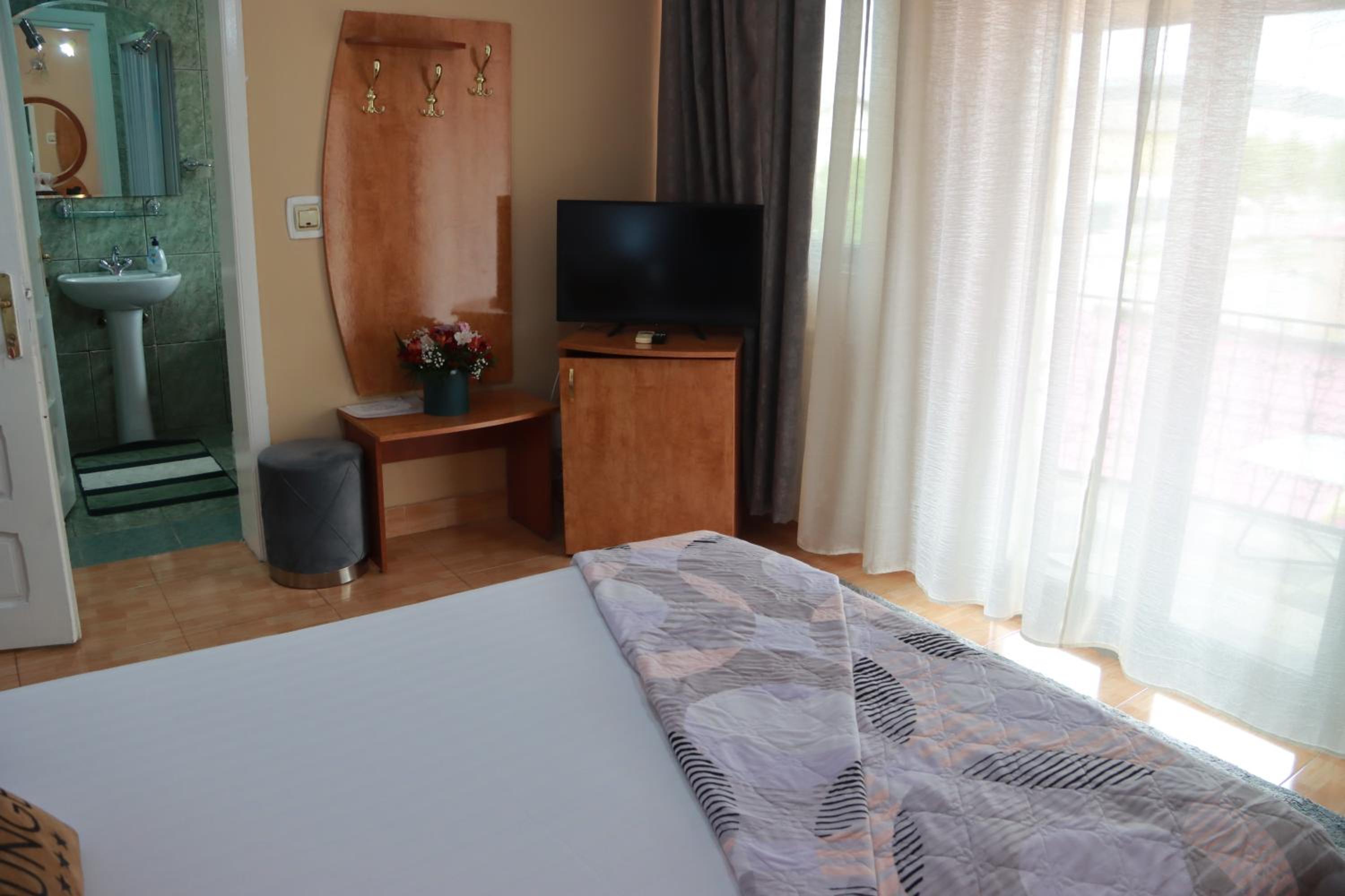 Double Room - Photo 83