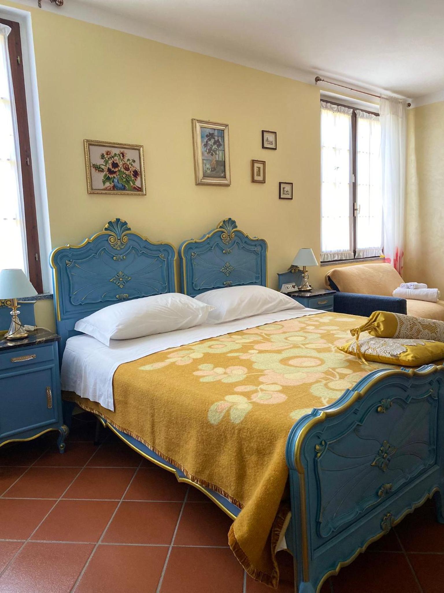 Triple Room - Photo 23