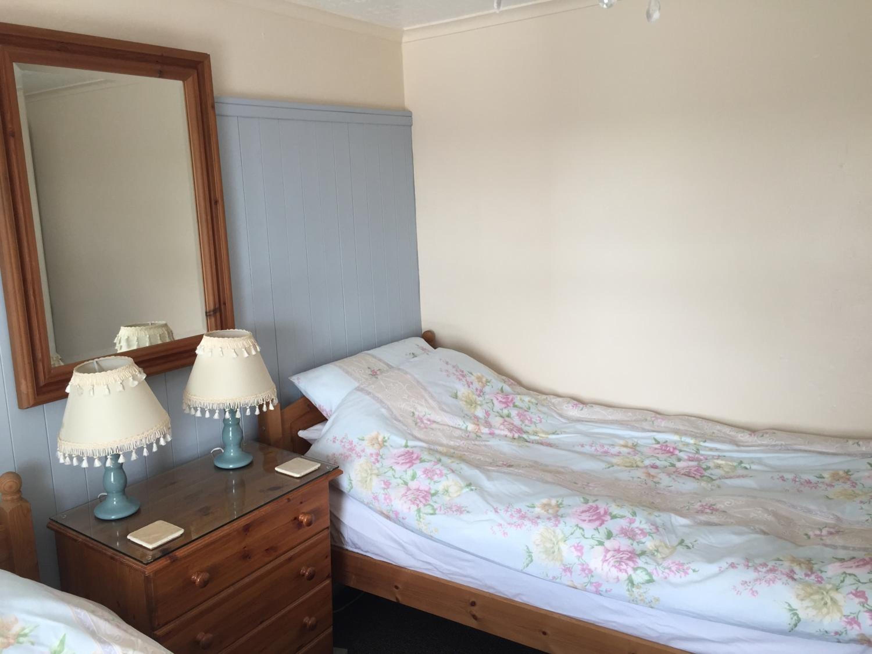 Standard Twin Room with Shower photo 1