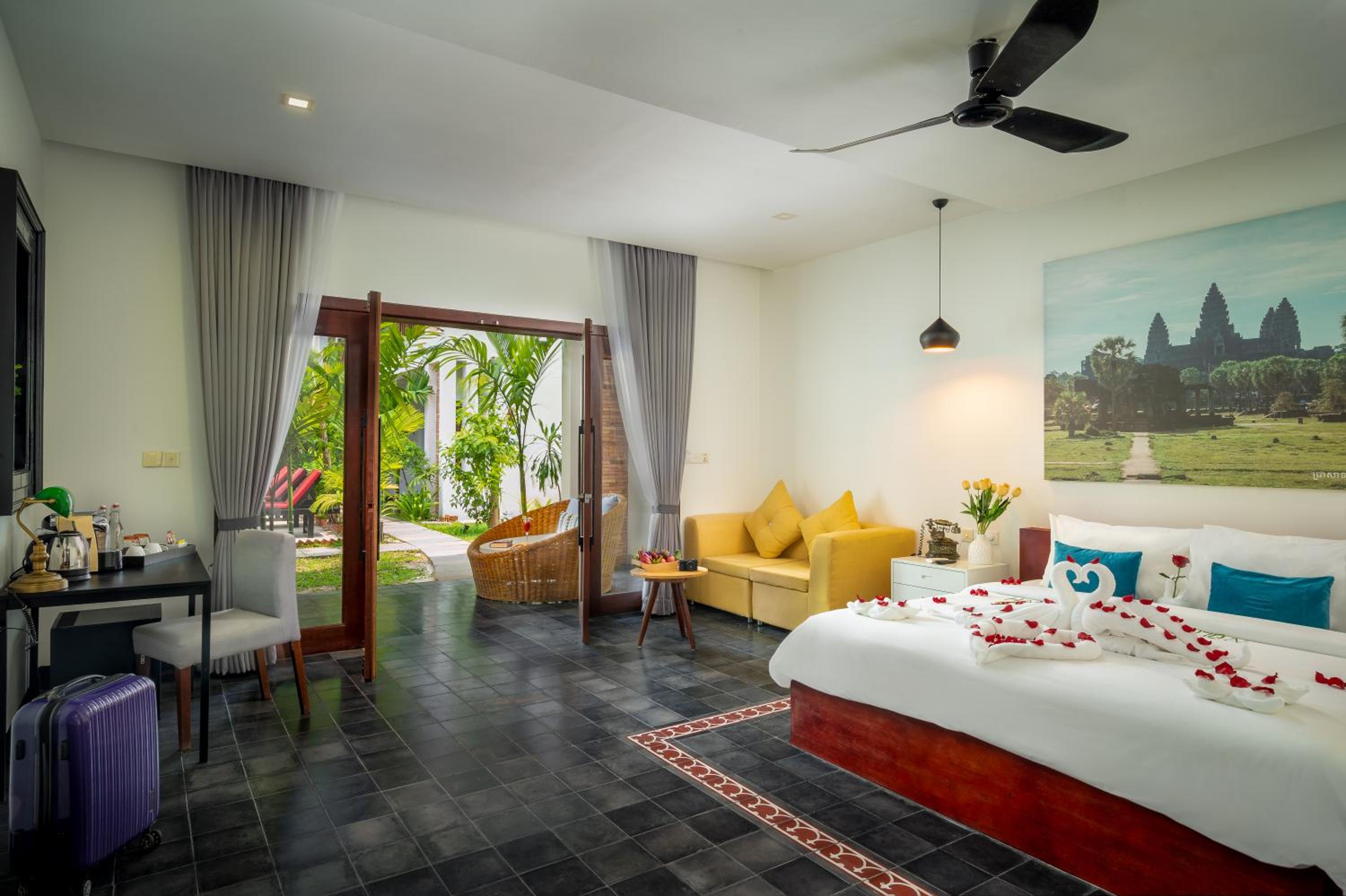 Cabana Suite Pool Access