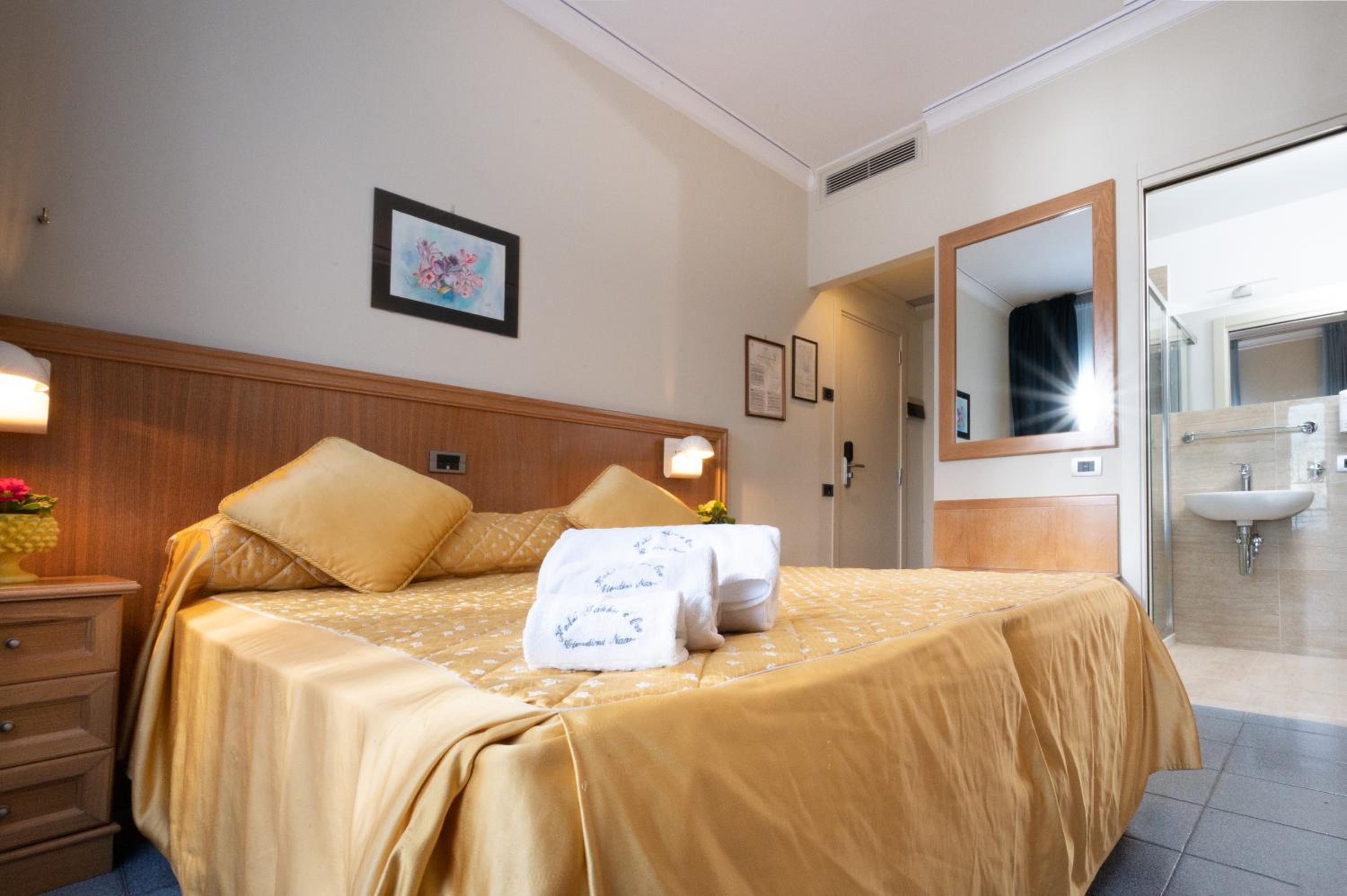 Superior Double Room - Photo 1