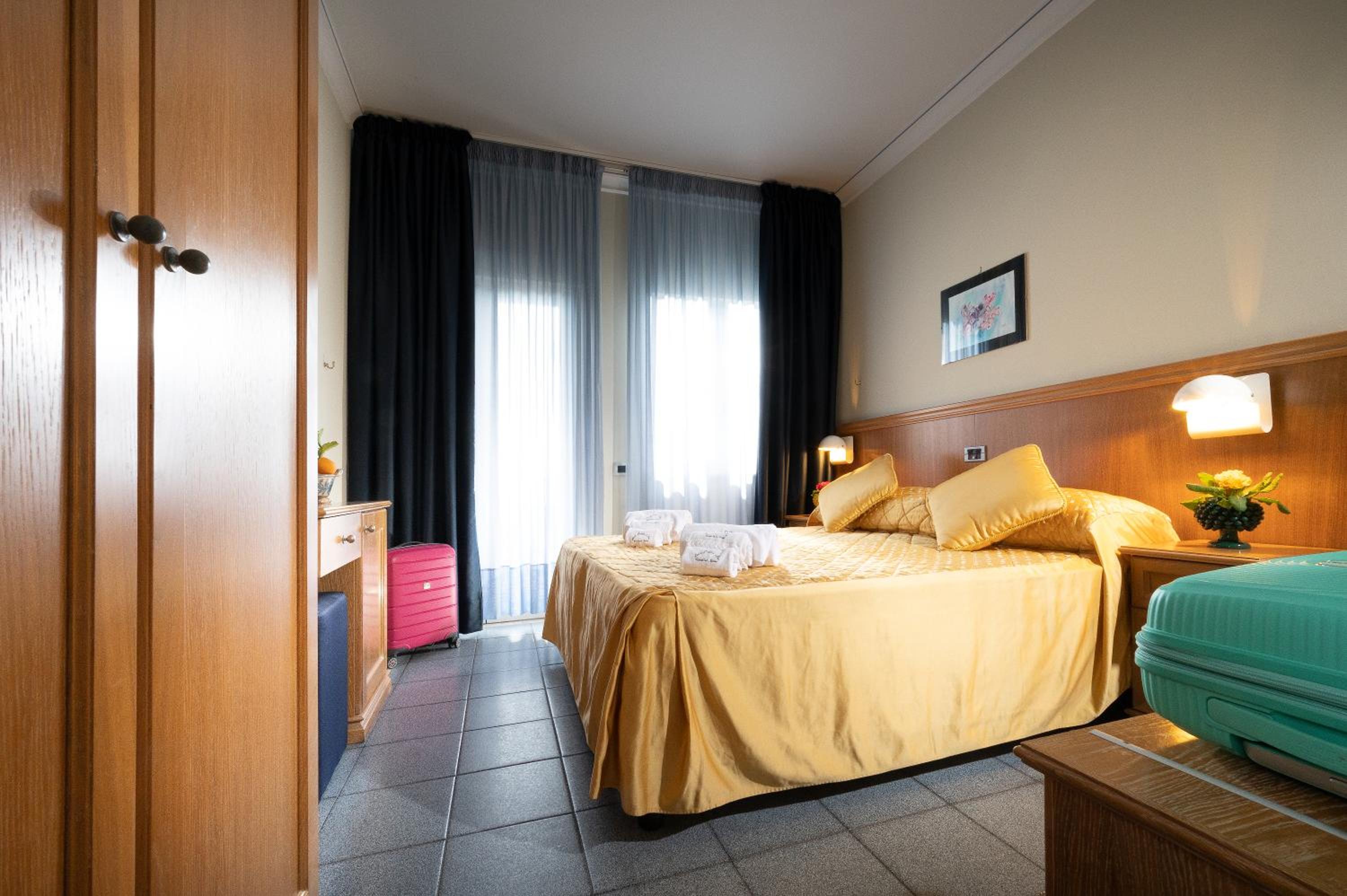 Double Room - Photo 1
