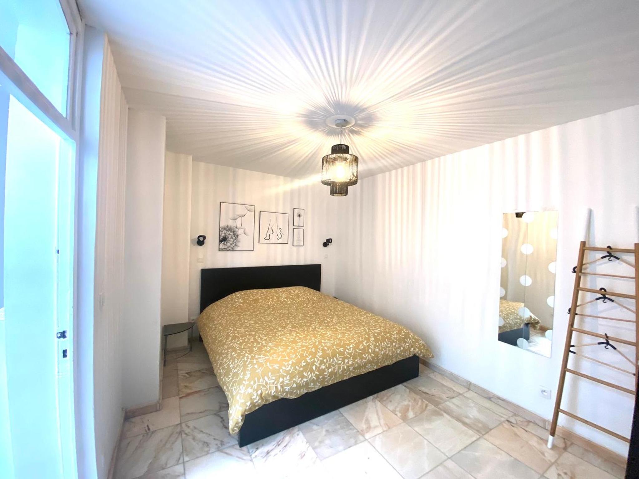 Apartment with Terrace photo 1