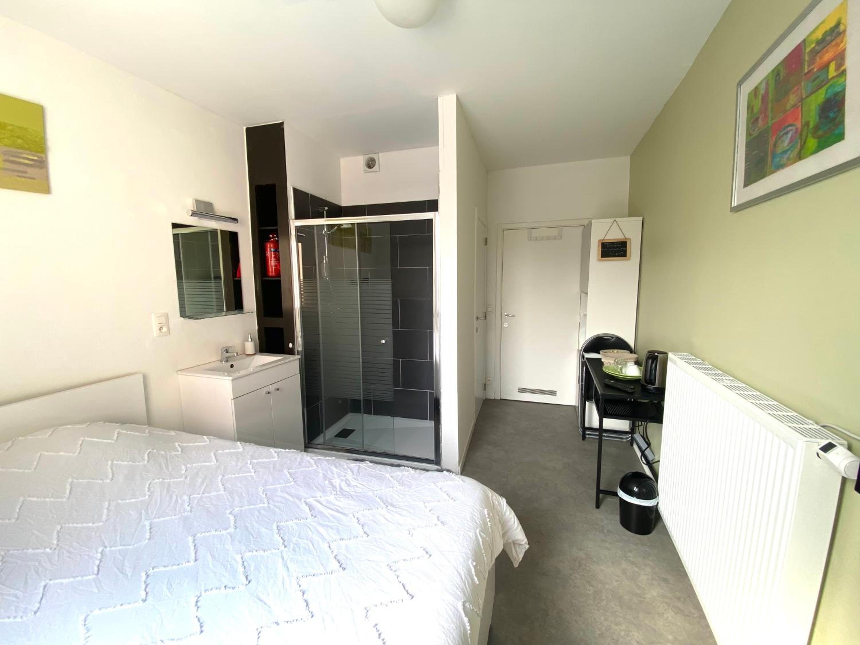 Double Room with Private Bathroom