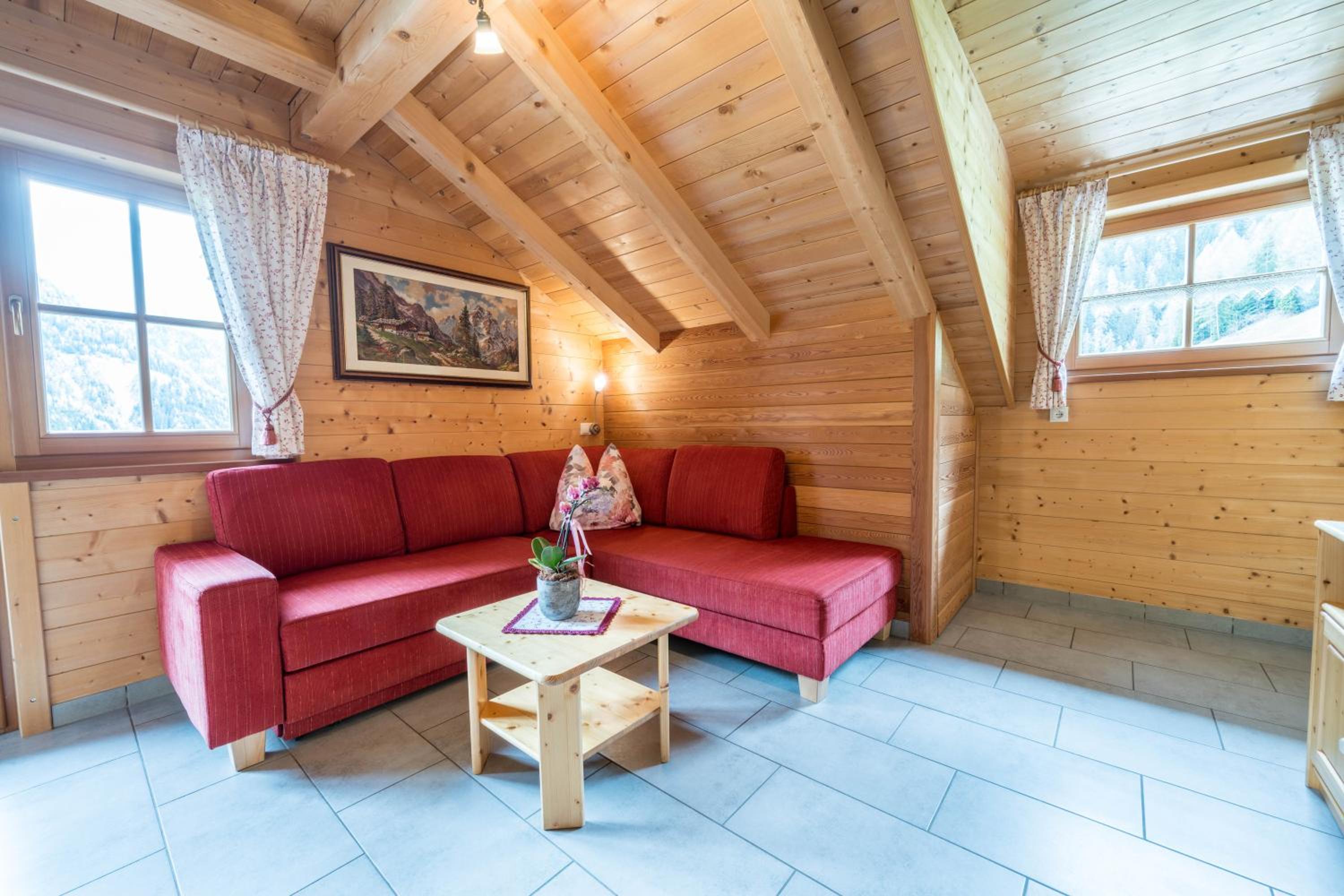 Two-Bedroom Deluxe Apartment with Garden View photo 3
