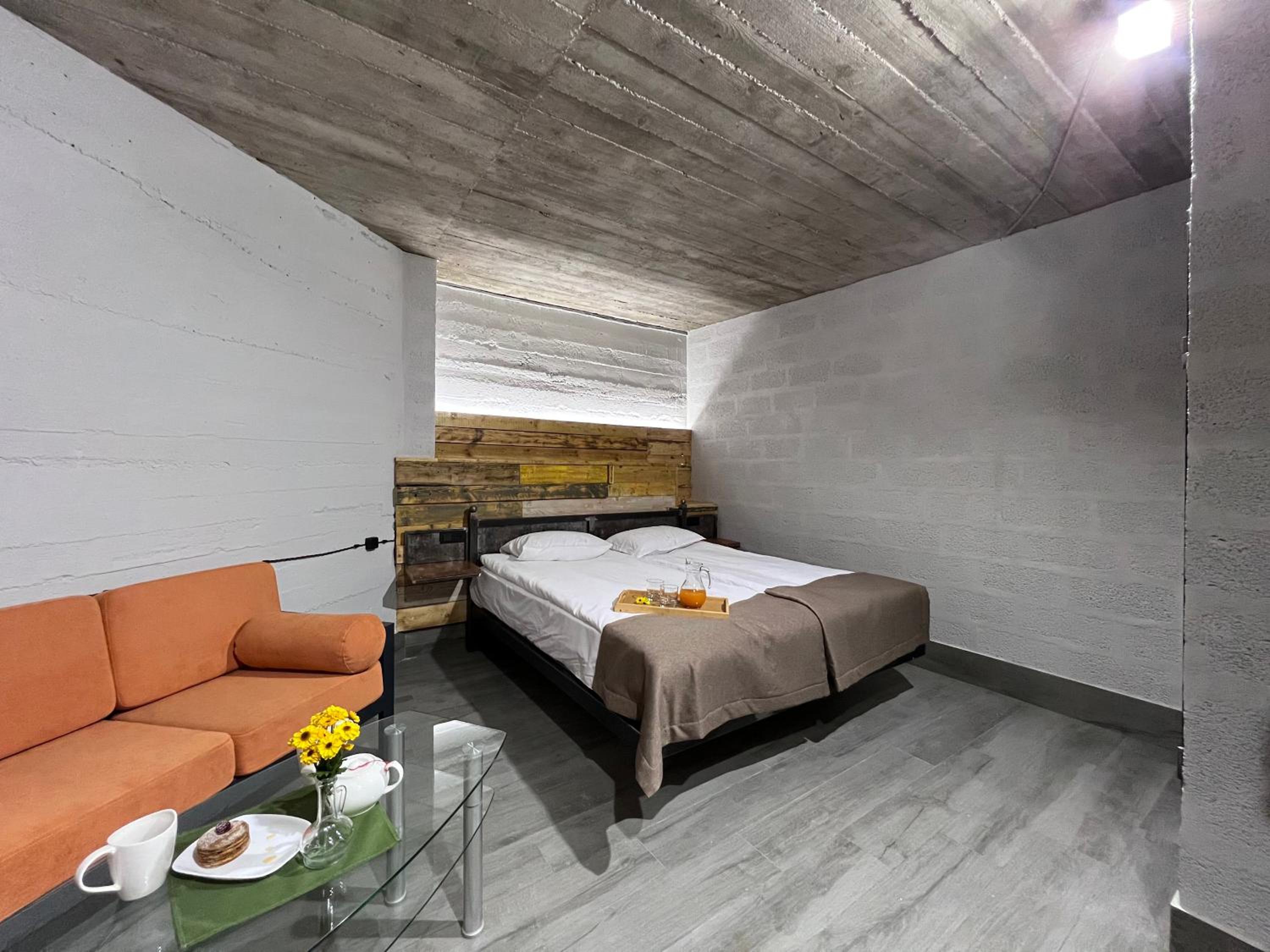 Superior King Suite