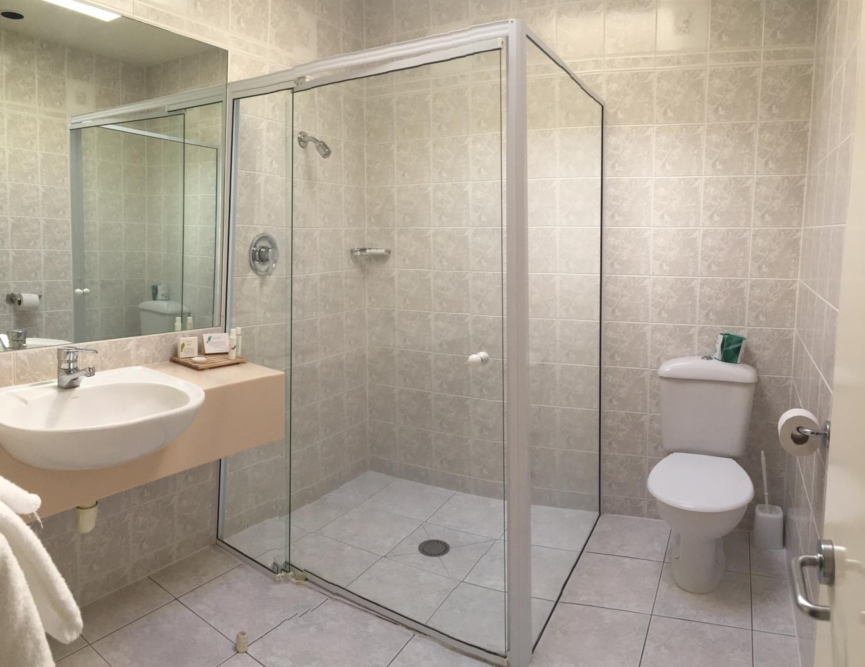 Standard Queen Room - Photo 2