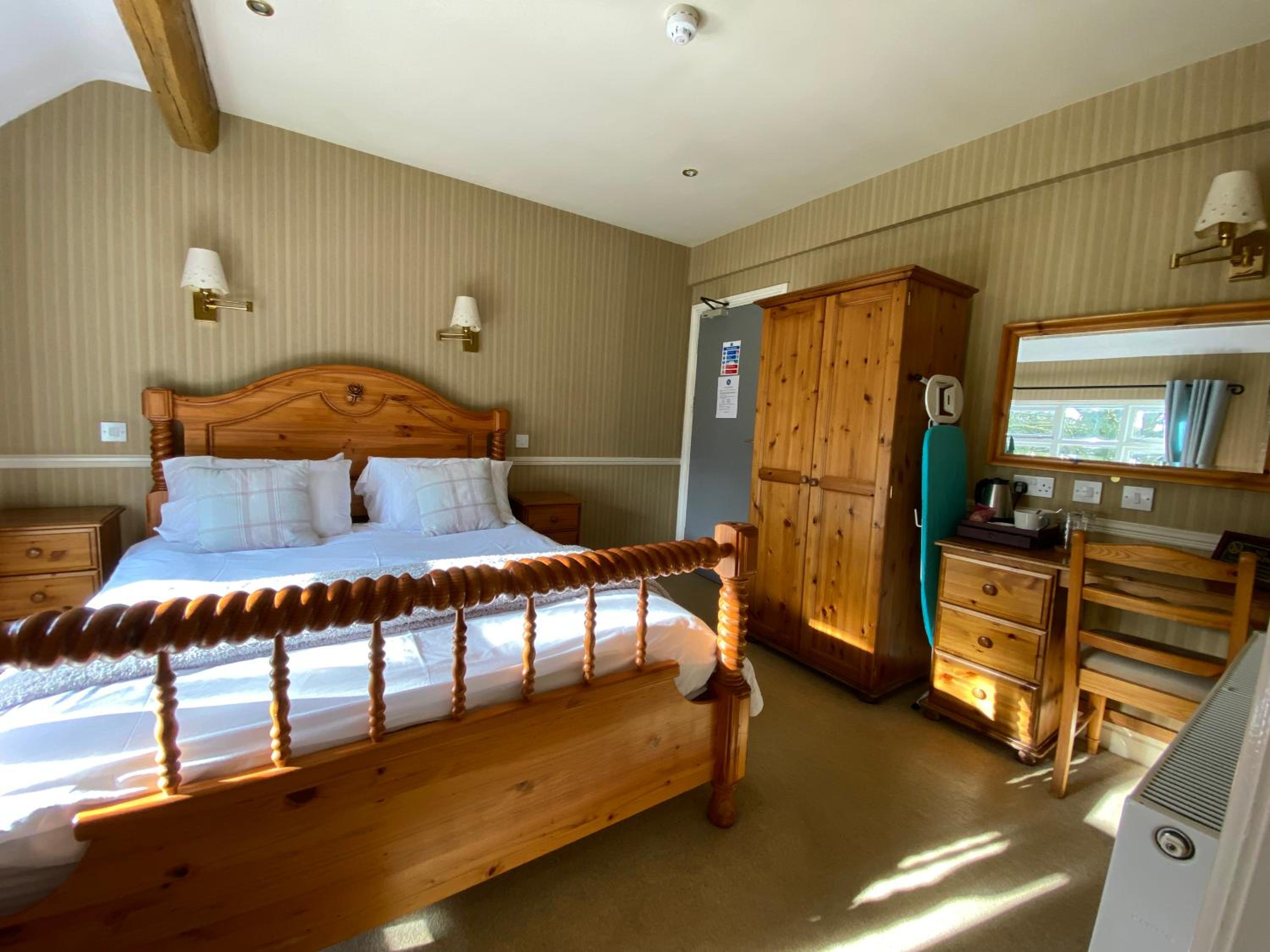 Double Room with Garden View - Photo 2