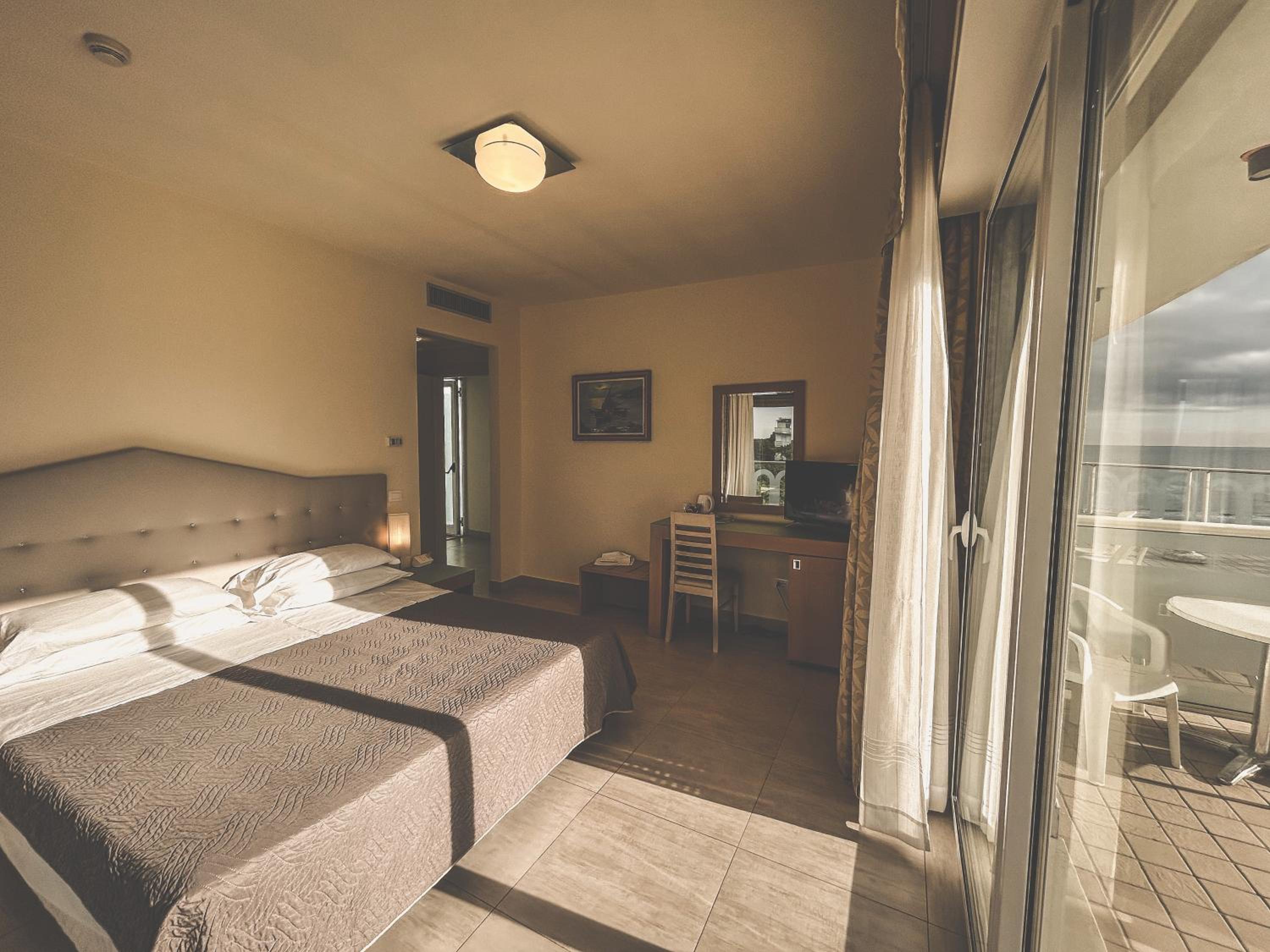 Double Room Comfort Plus photo 3