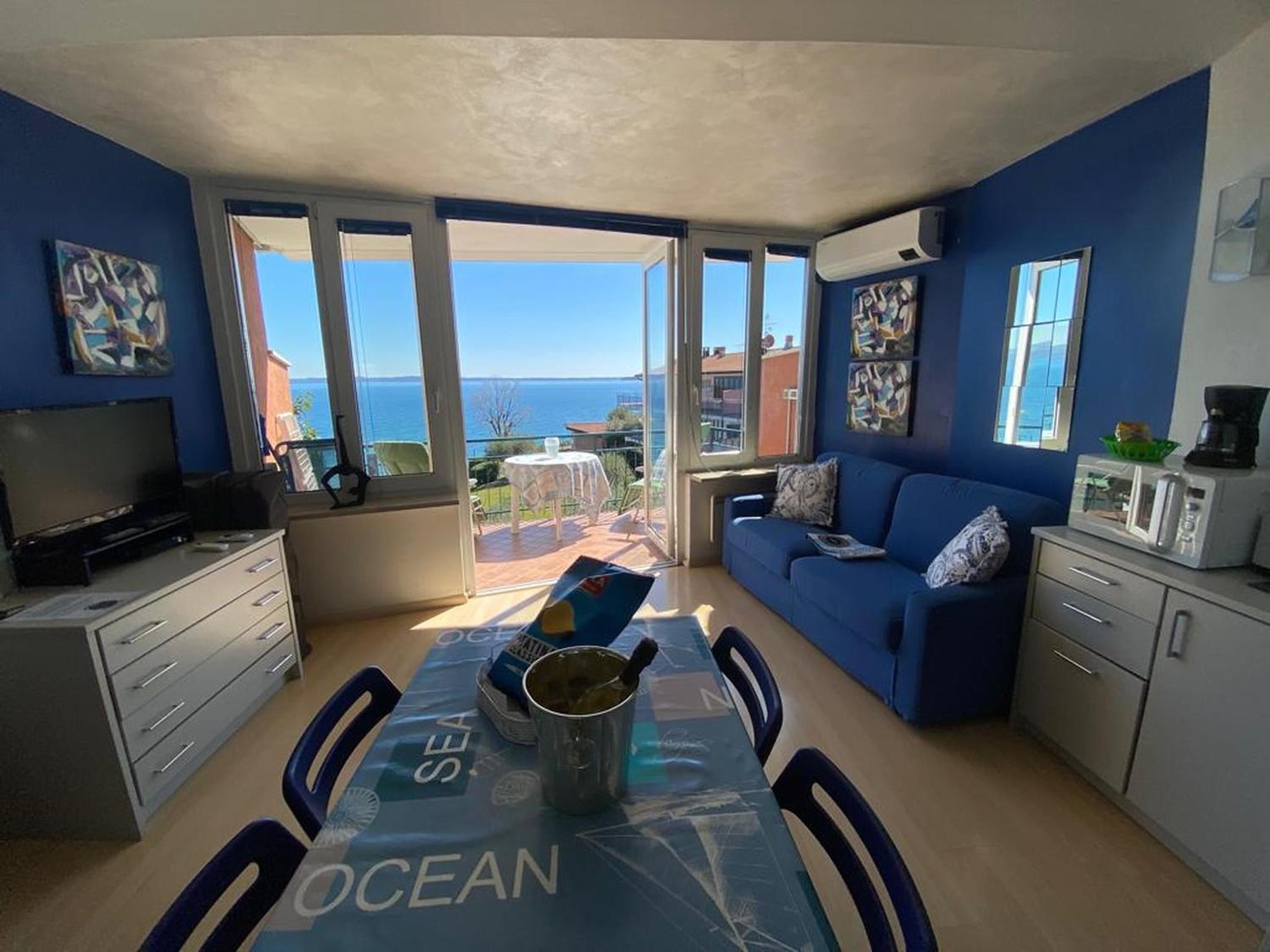 Superior One-Bedroom Apartment With Balcony photo 1