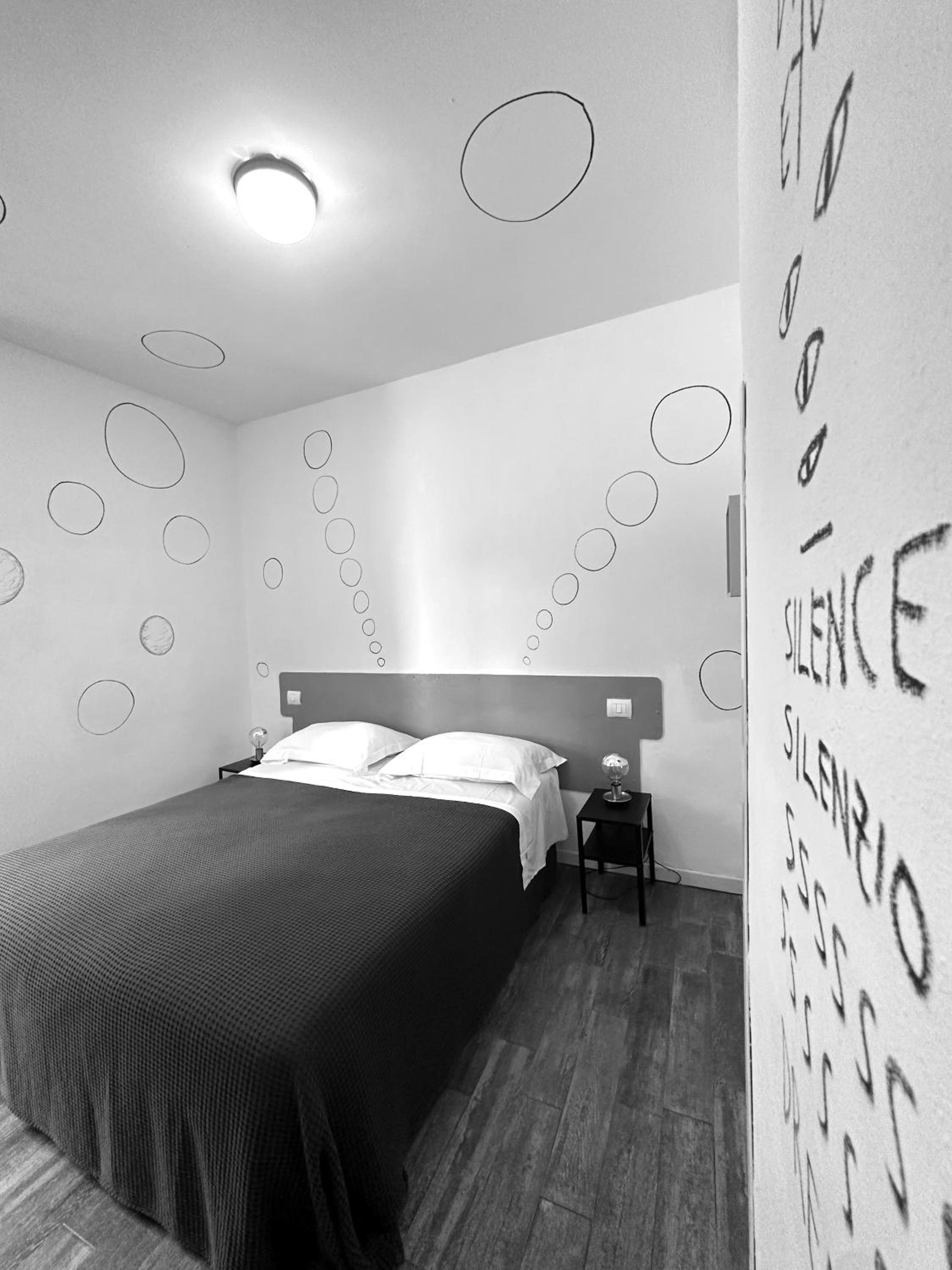 Economy Double Room photo 1