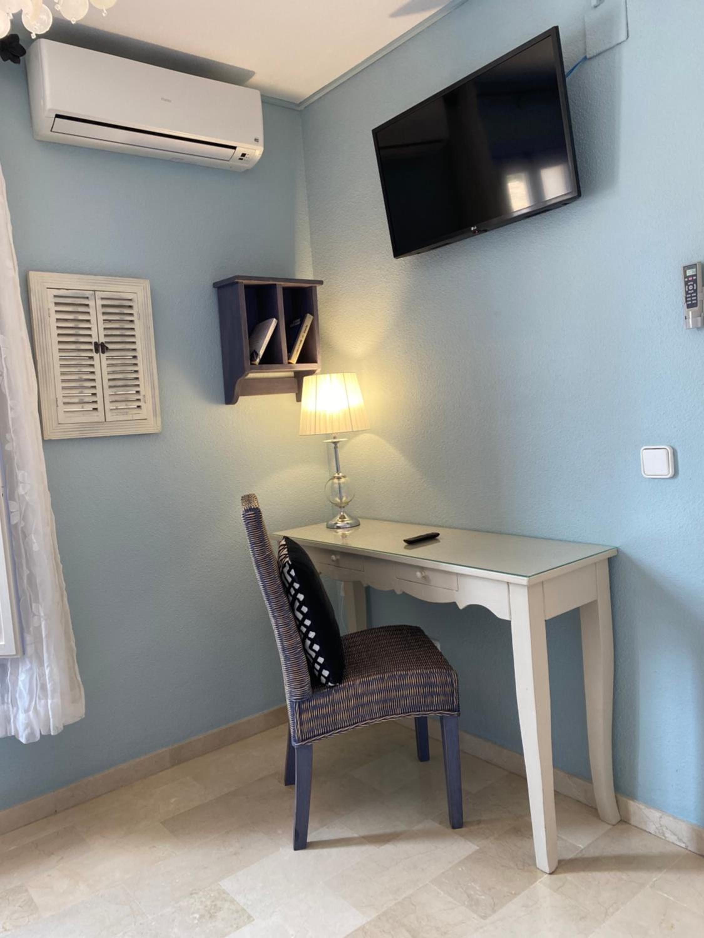 Apartment with Sea View photo 3