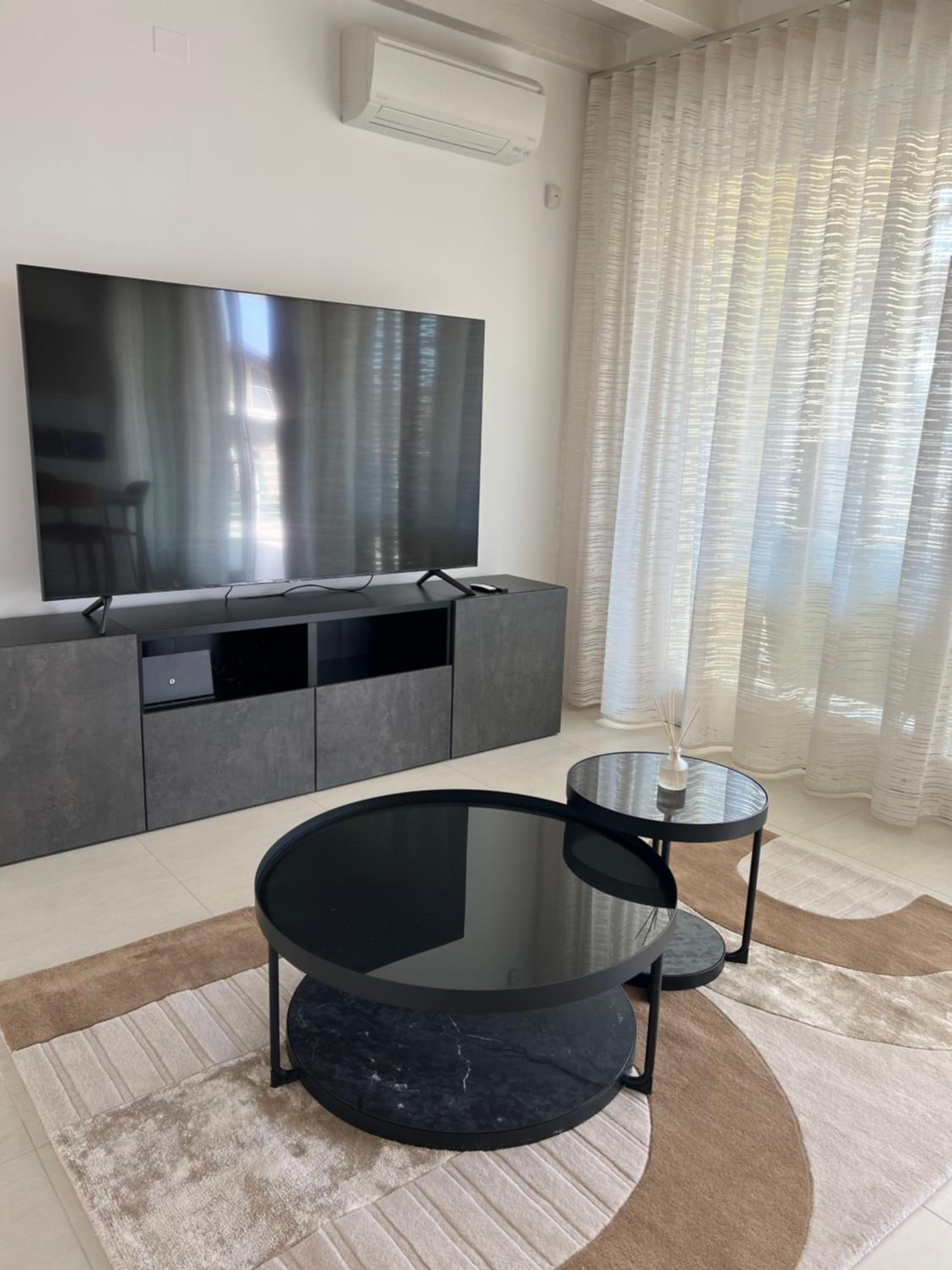 Suite with Lake View