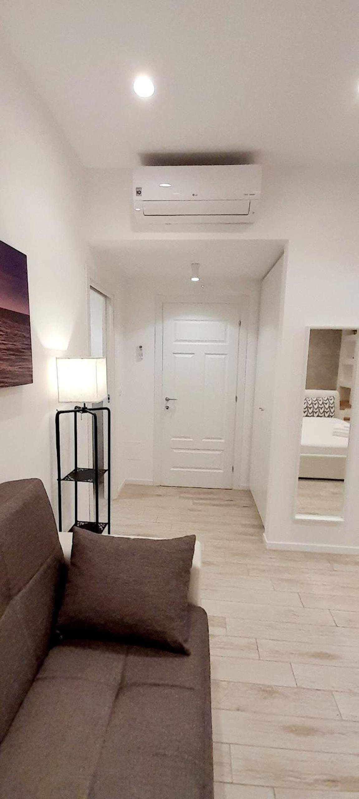 Double Room with Spa Bath - Photo 19