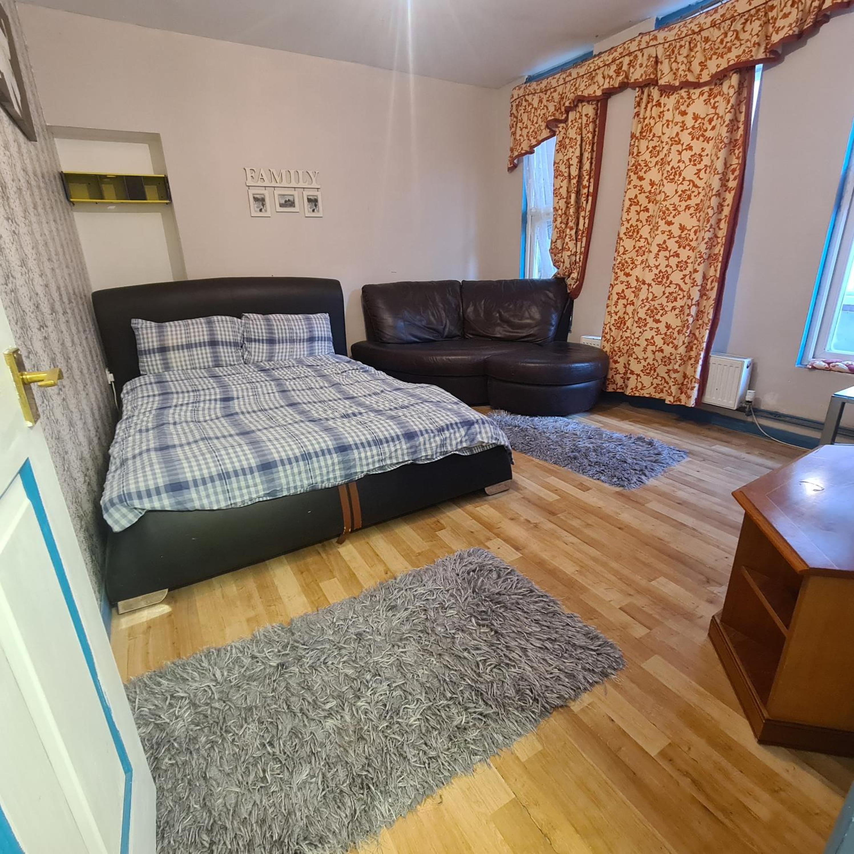 Two-Bedroom Apartment photo 3