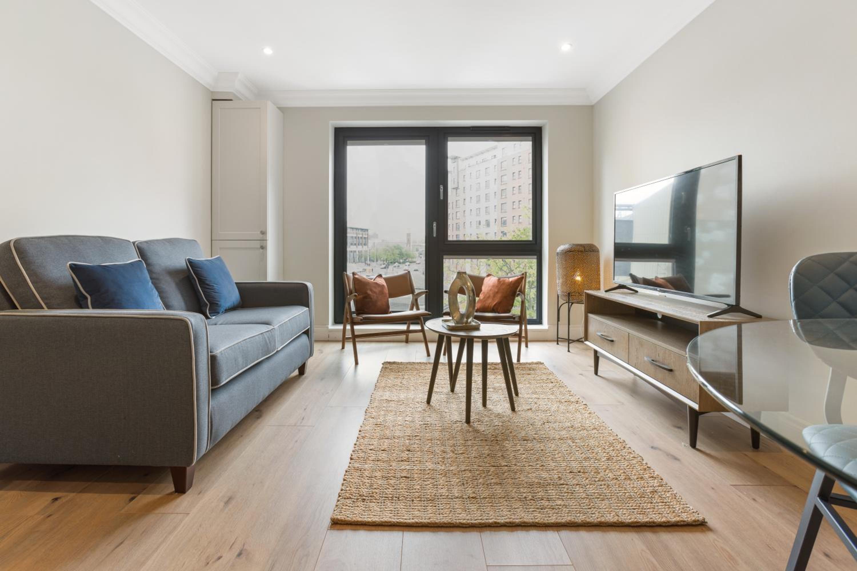 Two-Bedroom Apartment - Photo 9