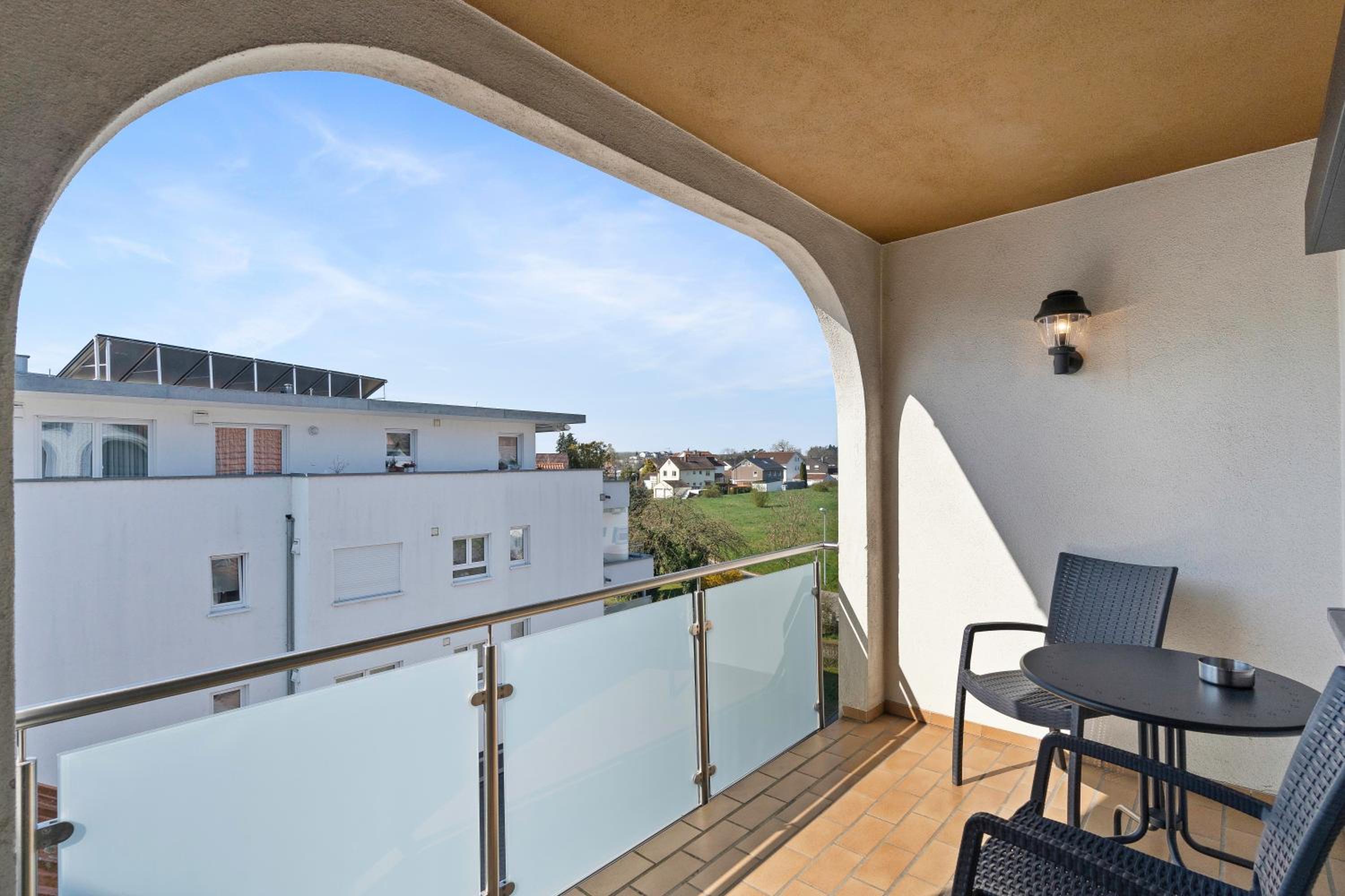Double or Twin Room with Balcony - Photo 6