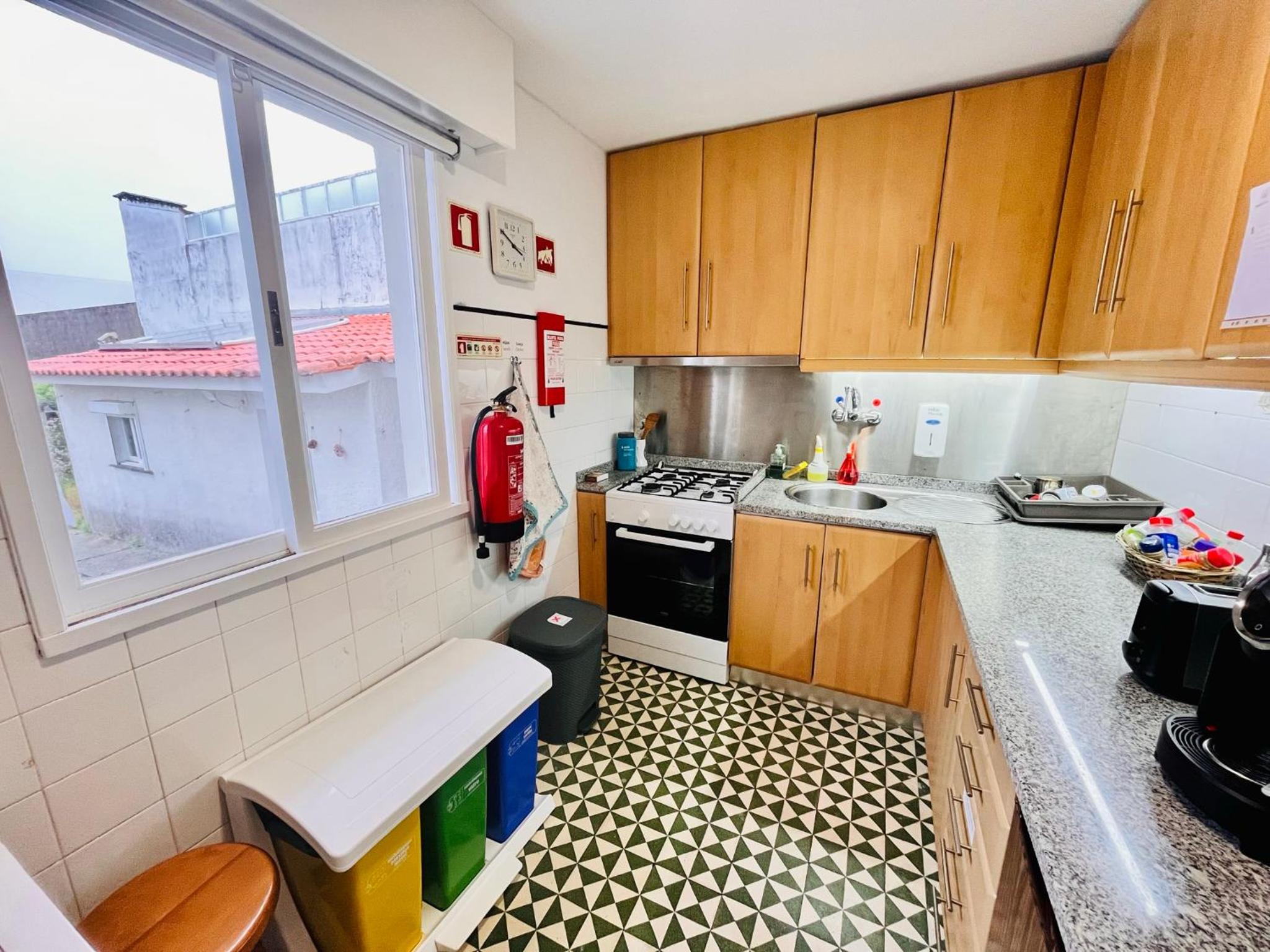Double Room with Private Bathroom - Photo 4