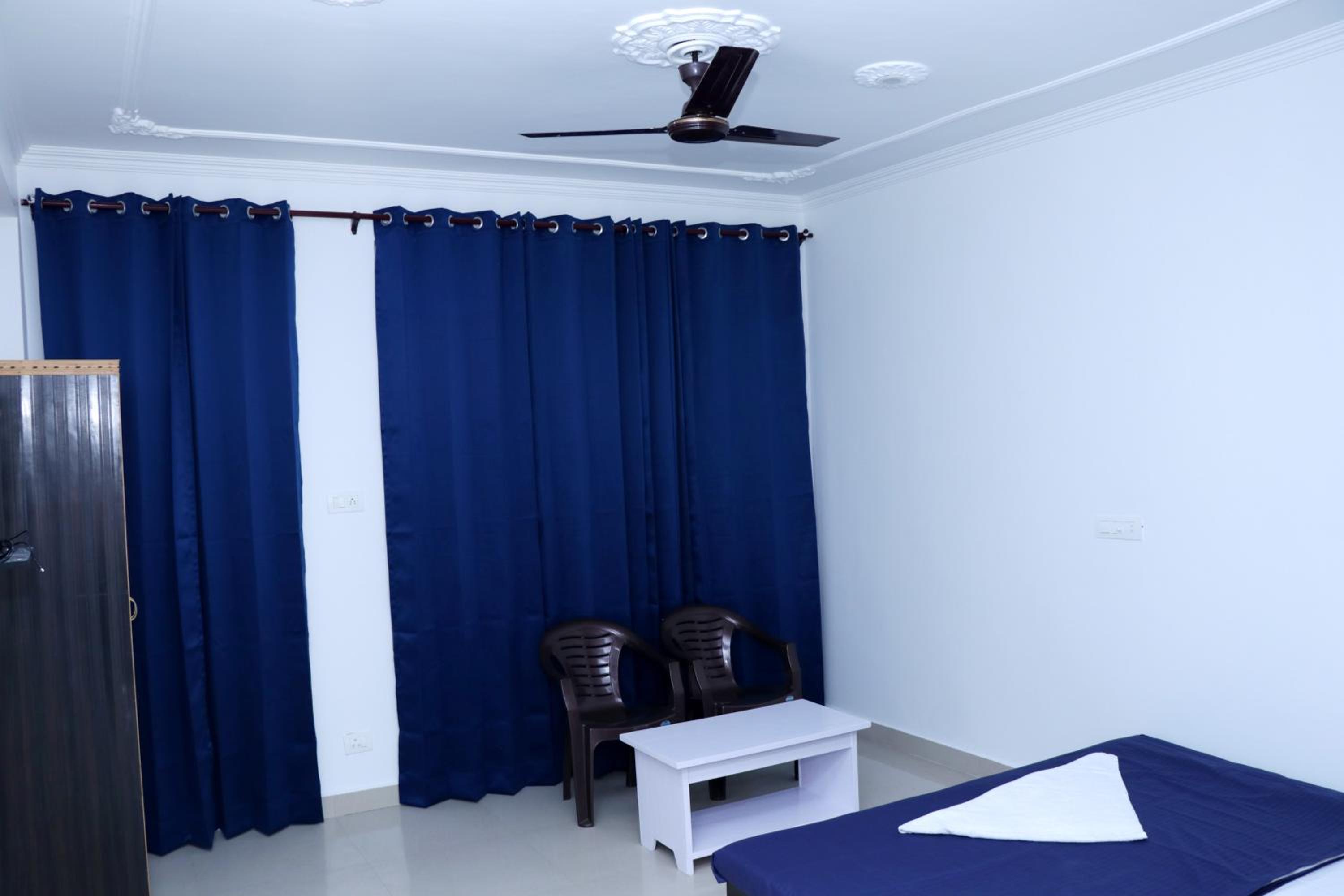 Deluxe Double Room - Photo 46