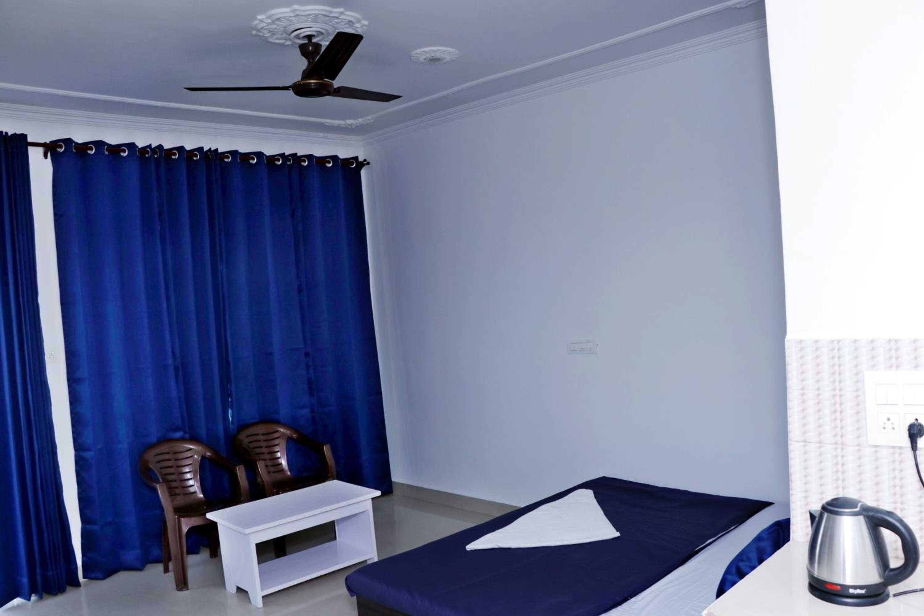 Deluxe Double Room - Photo 30