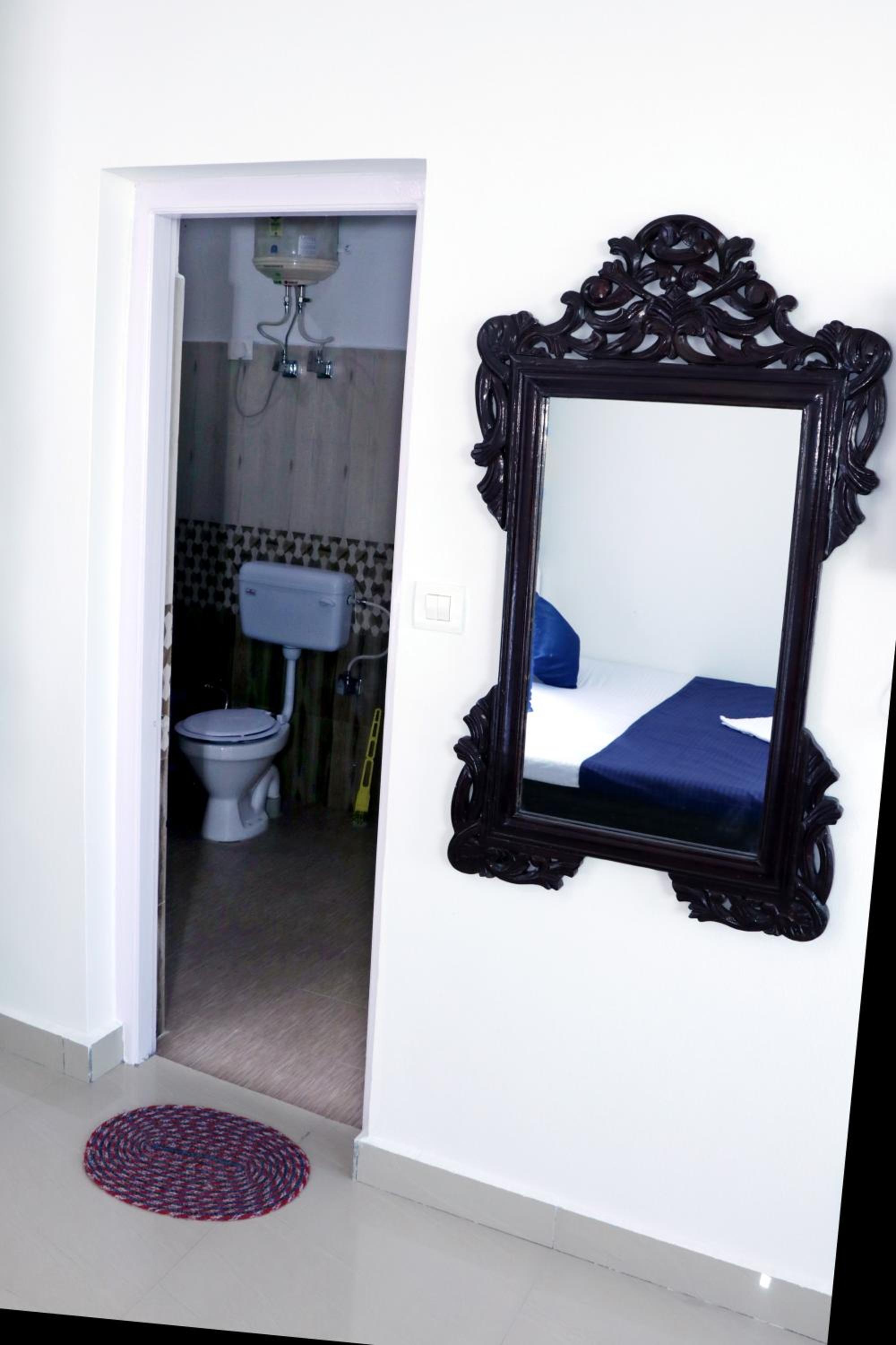 Deluxe Double Room - Photo 25