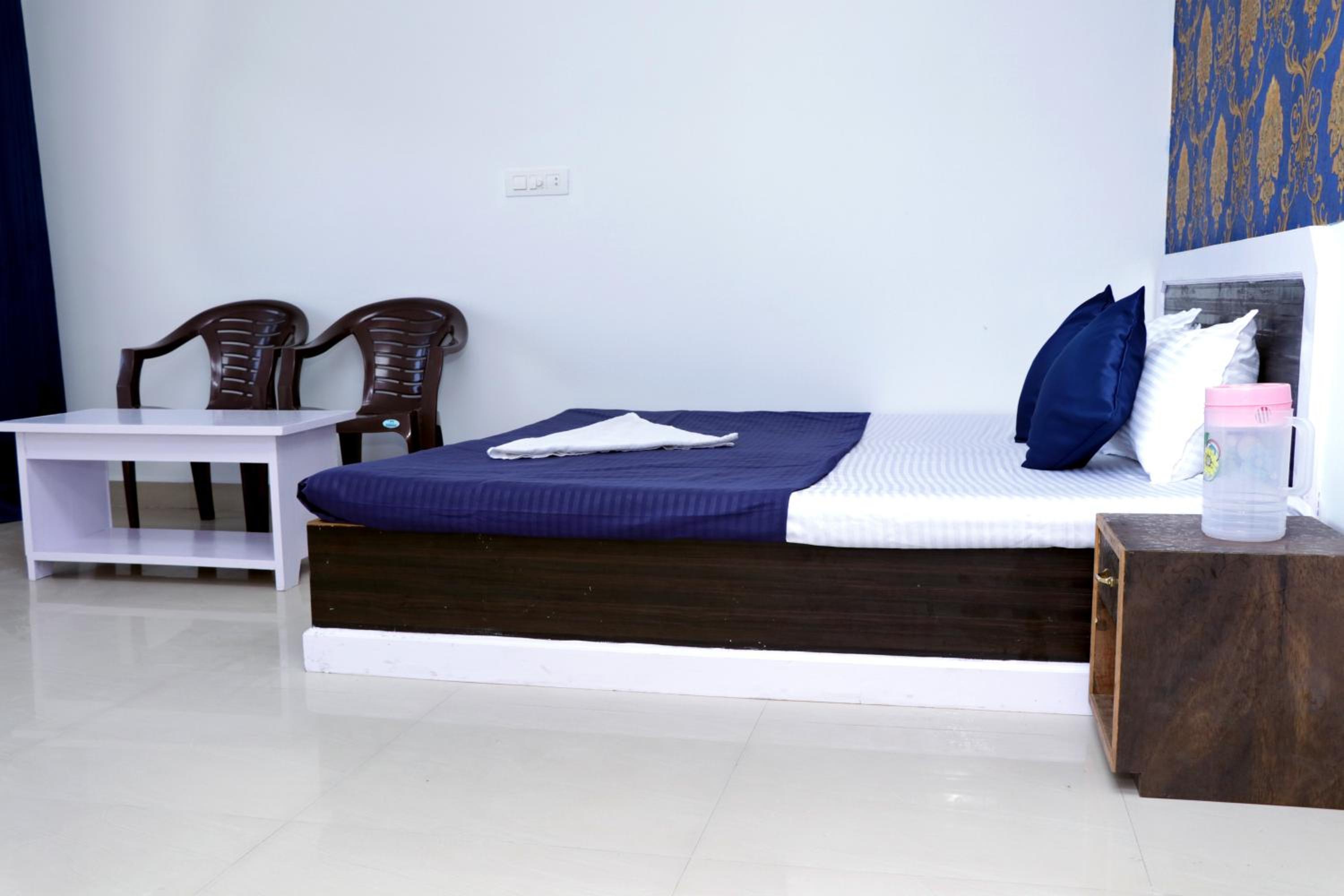 Deluxe Double Room - Photo 24