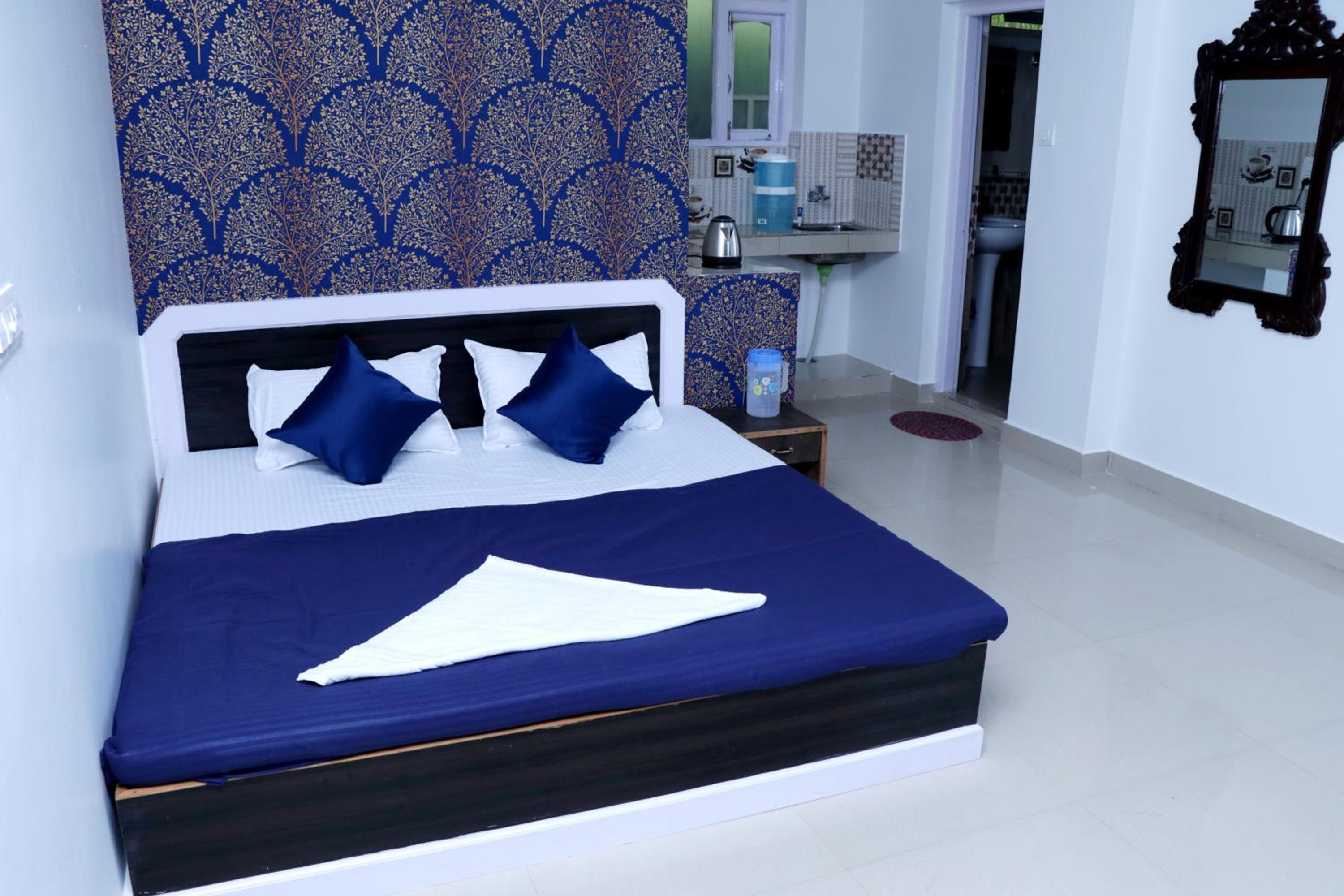 Deluxe Double Room - Photo 7