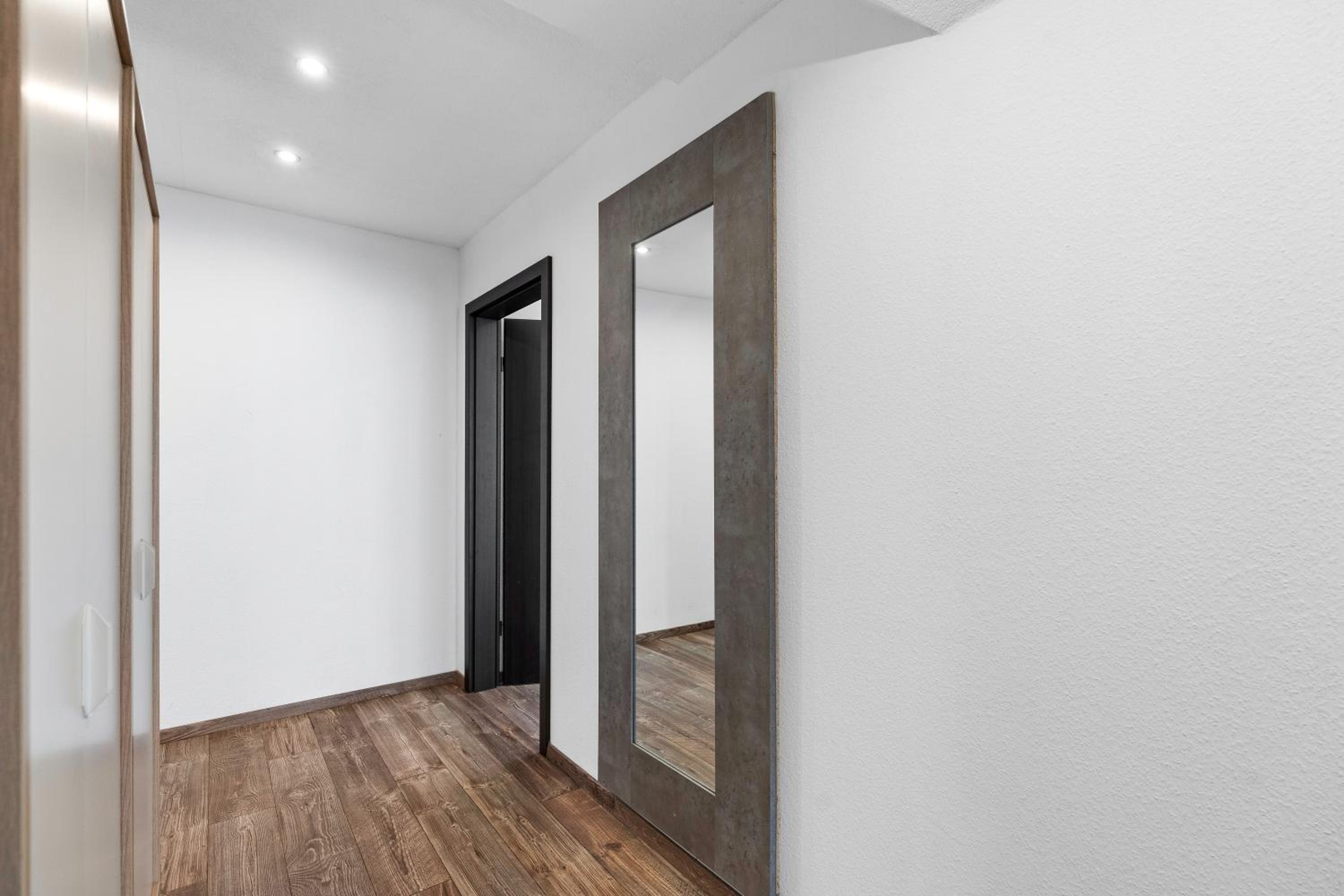 Family Room - Photo 14