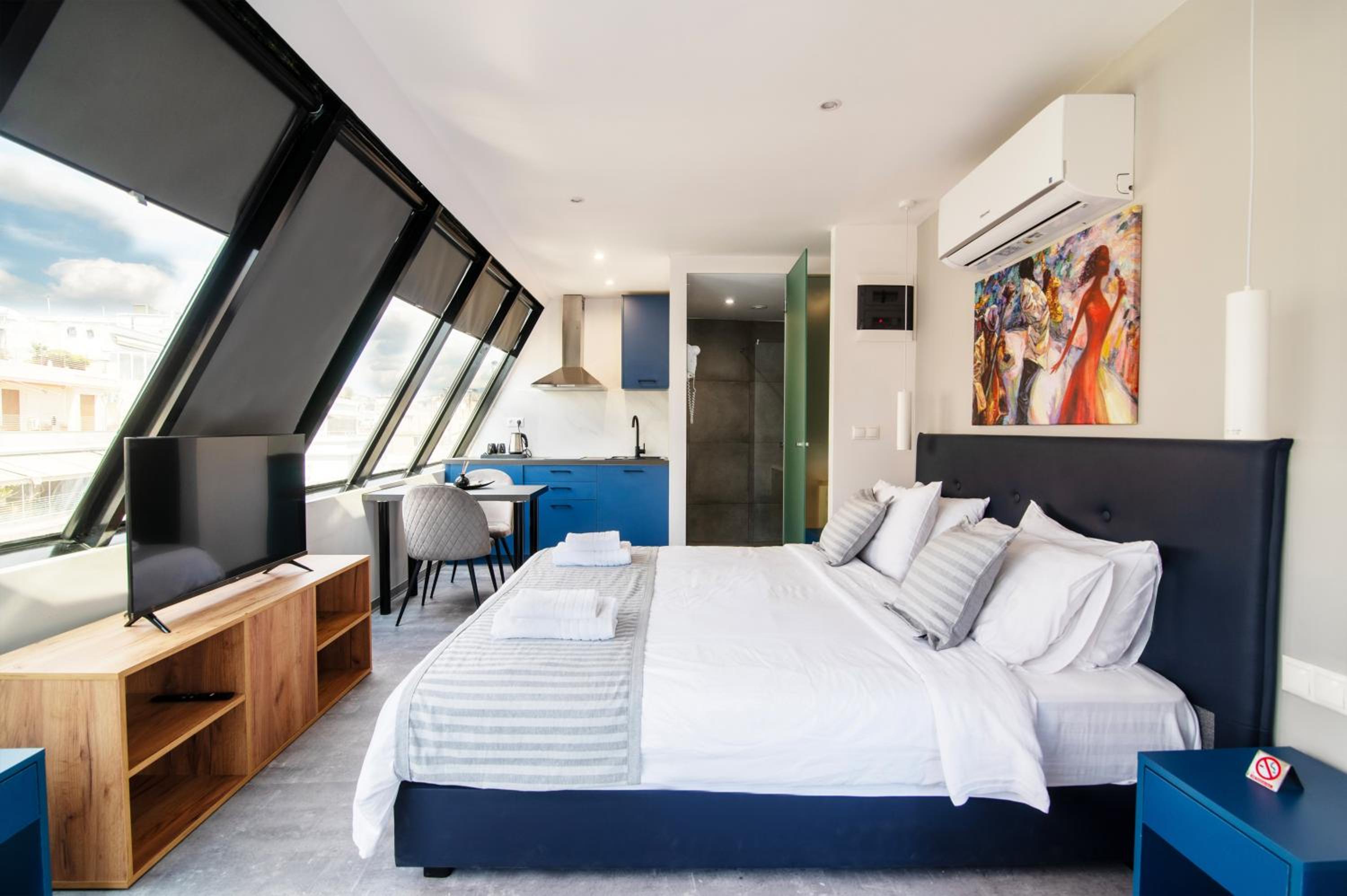 Deluxe Suite photo 1