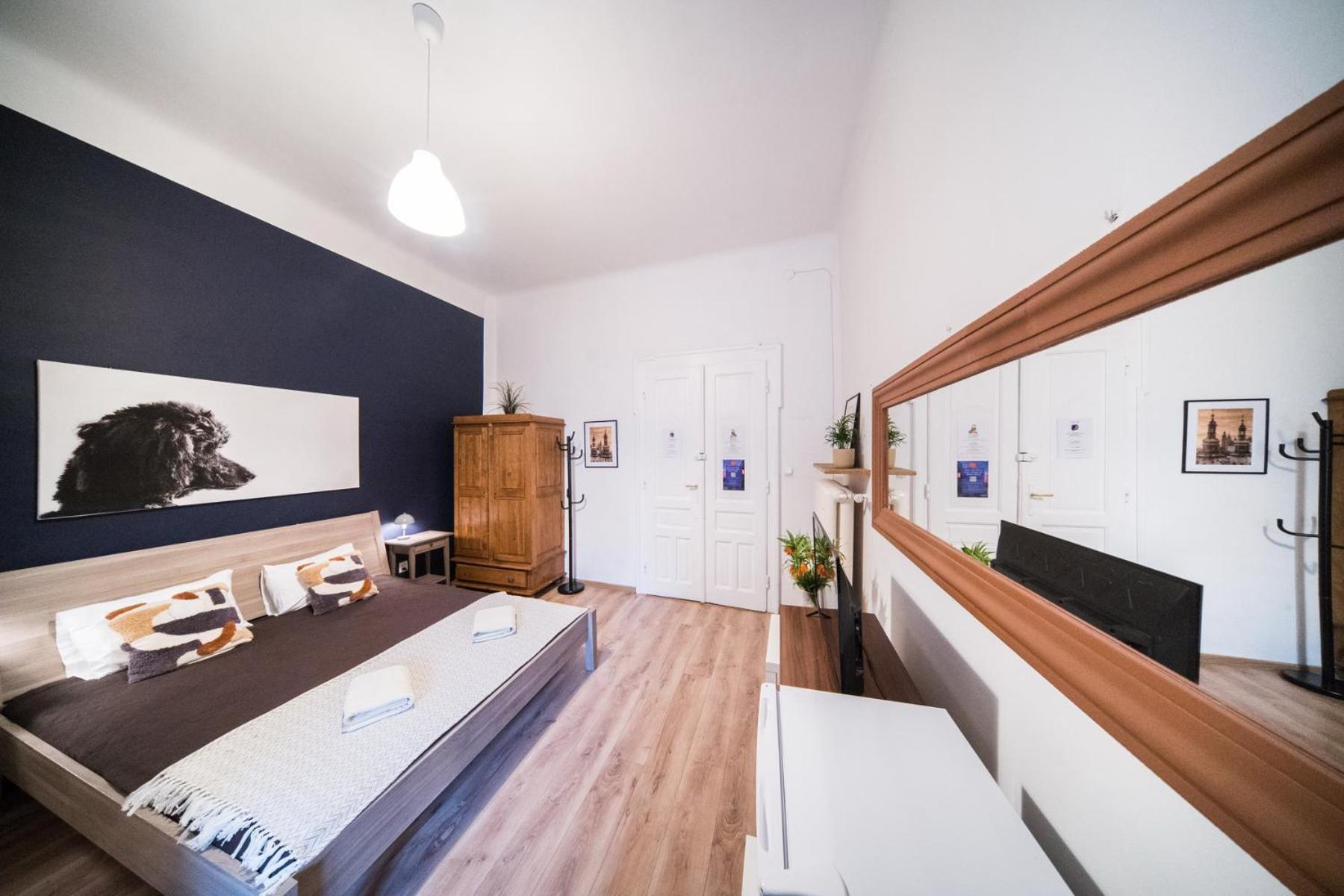 Double Room - Photo 2