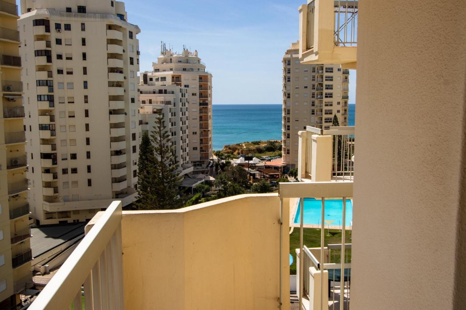 Apartment With Sea View photo 2