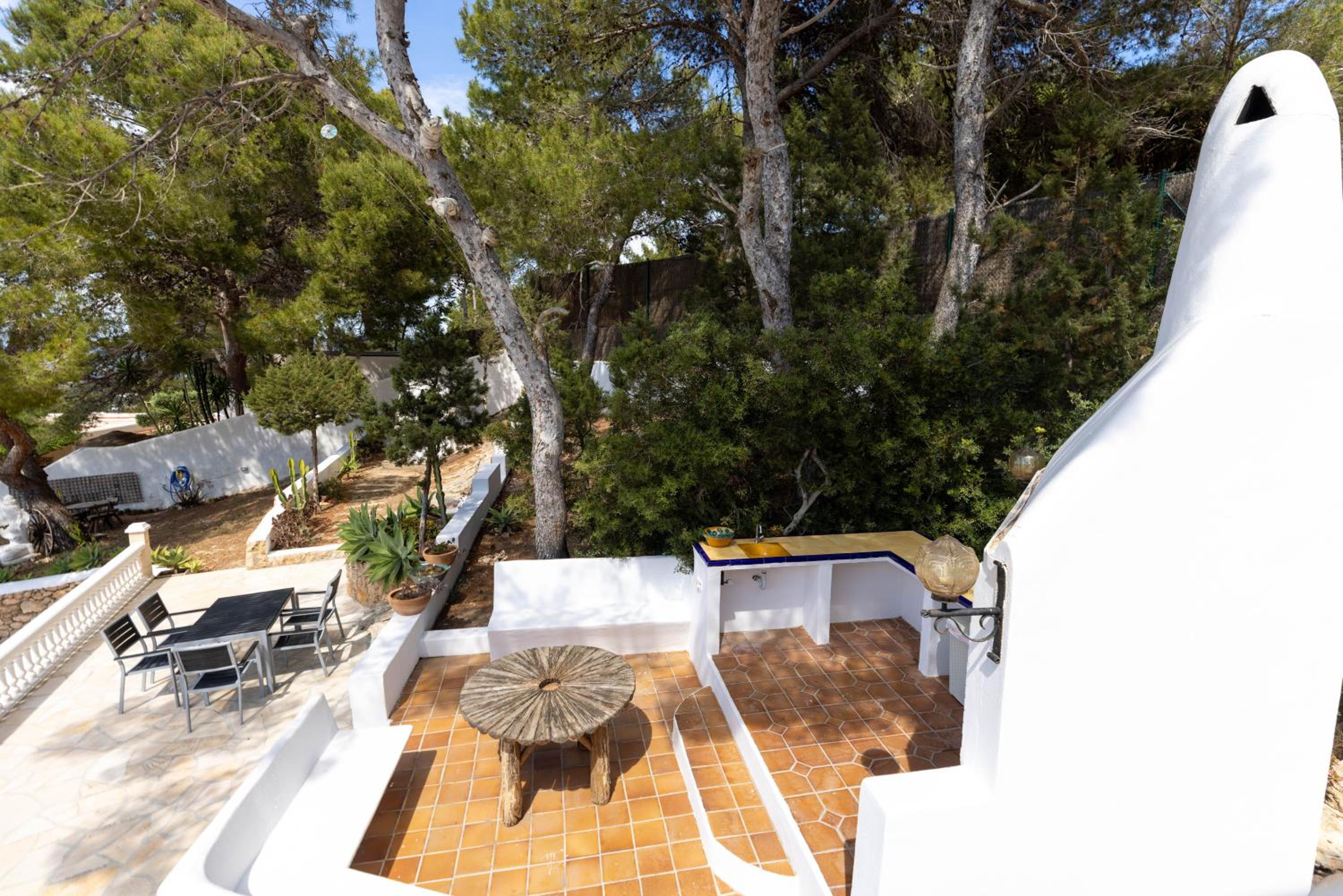 Villa photo 3