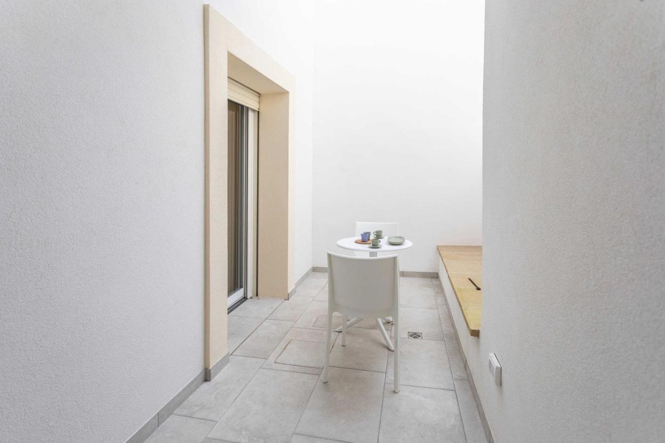 Three-Bedroom House photo 3