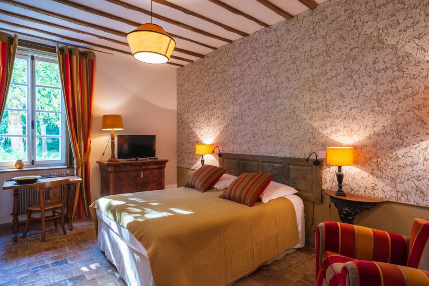 Double Room - Photo 11