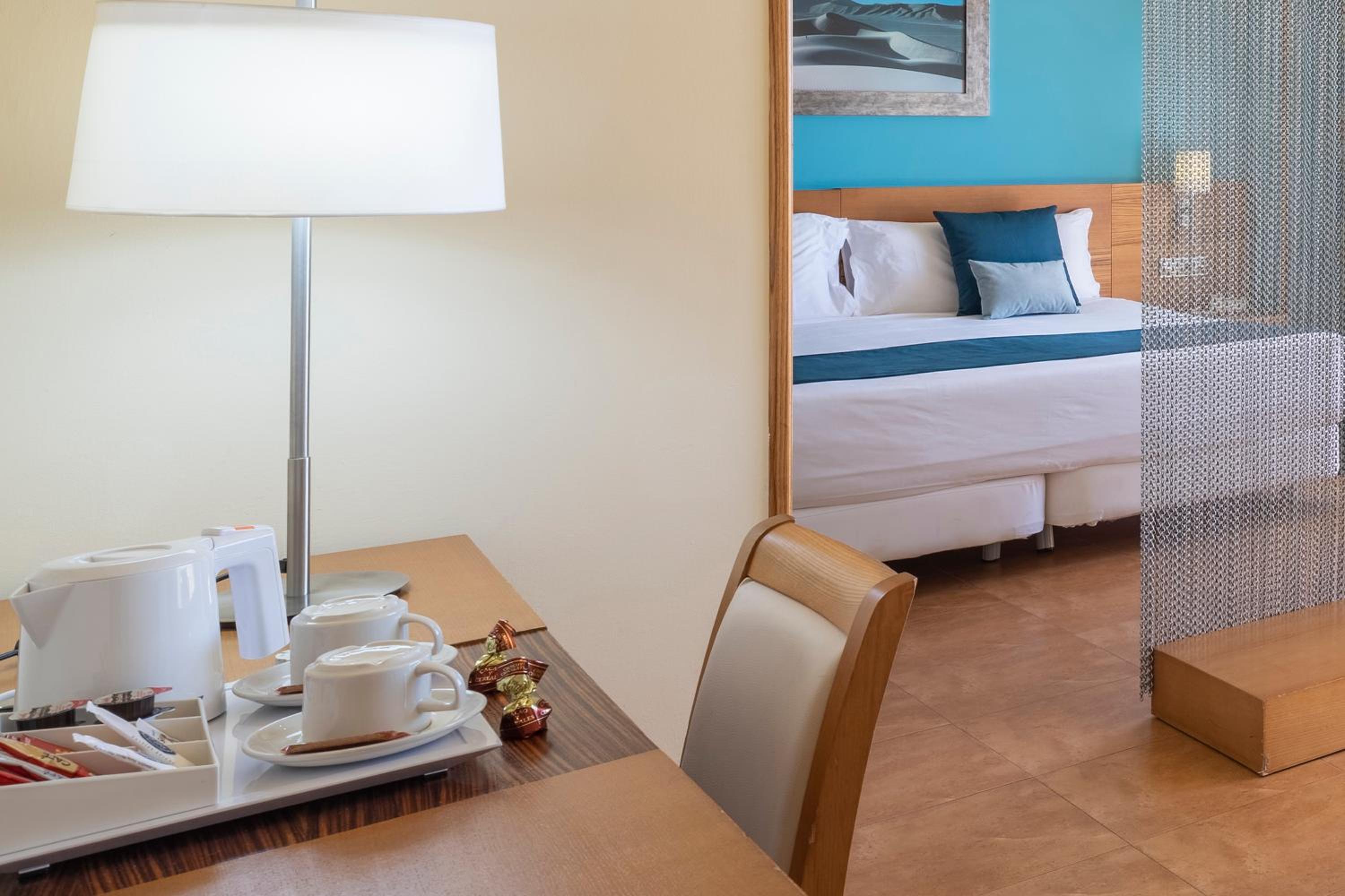 Junior Suite (3 Adults) - Photo 5