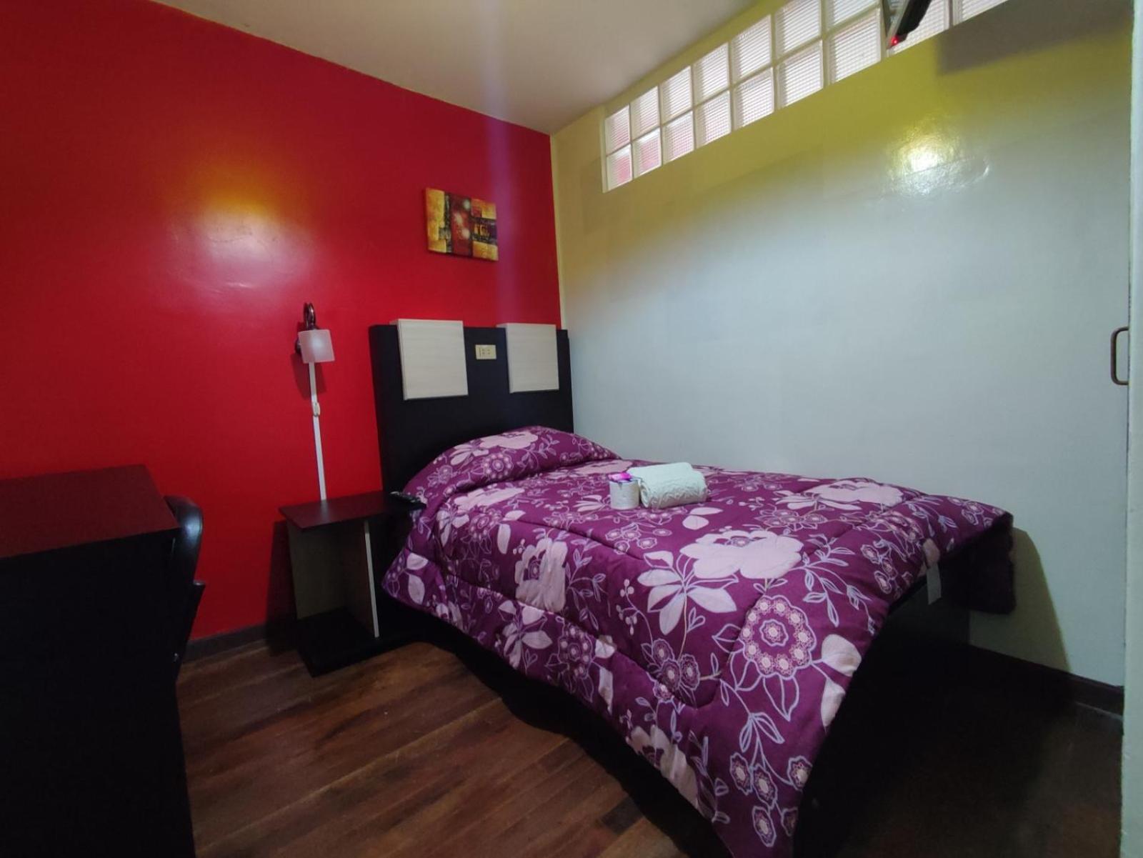 Standard Single Room with Shared Bathroom photo 3